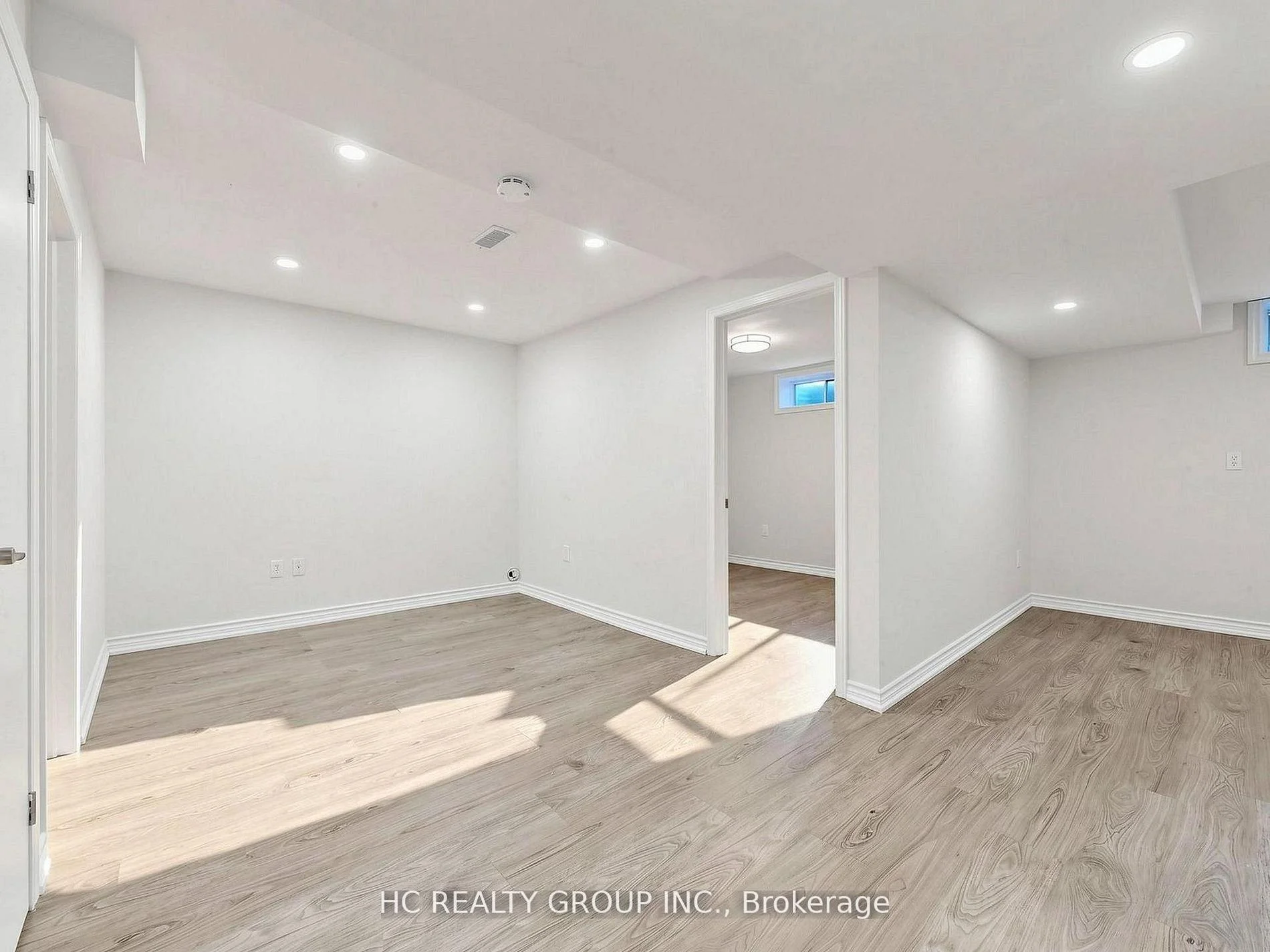 Photo 38 of 87 Belvedere Crescent, Richmond Hill, Crosby — HOMEH