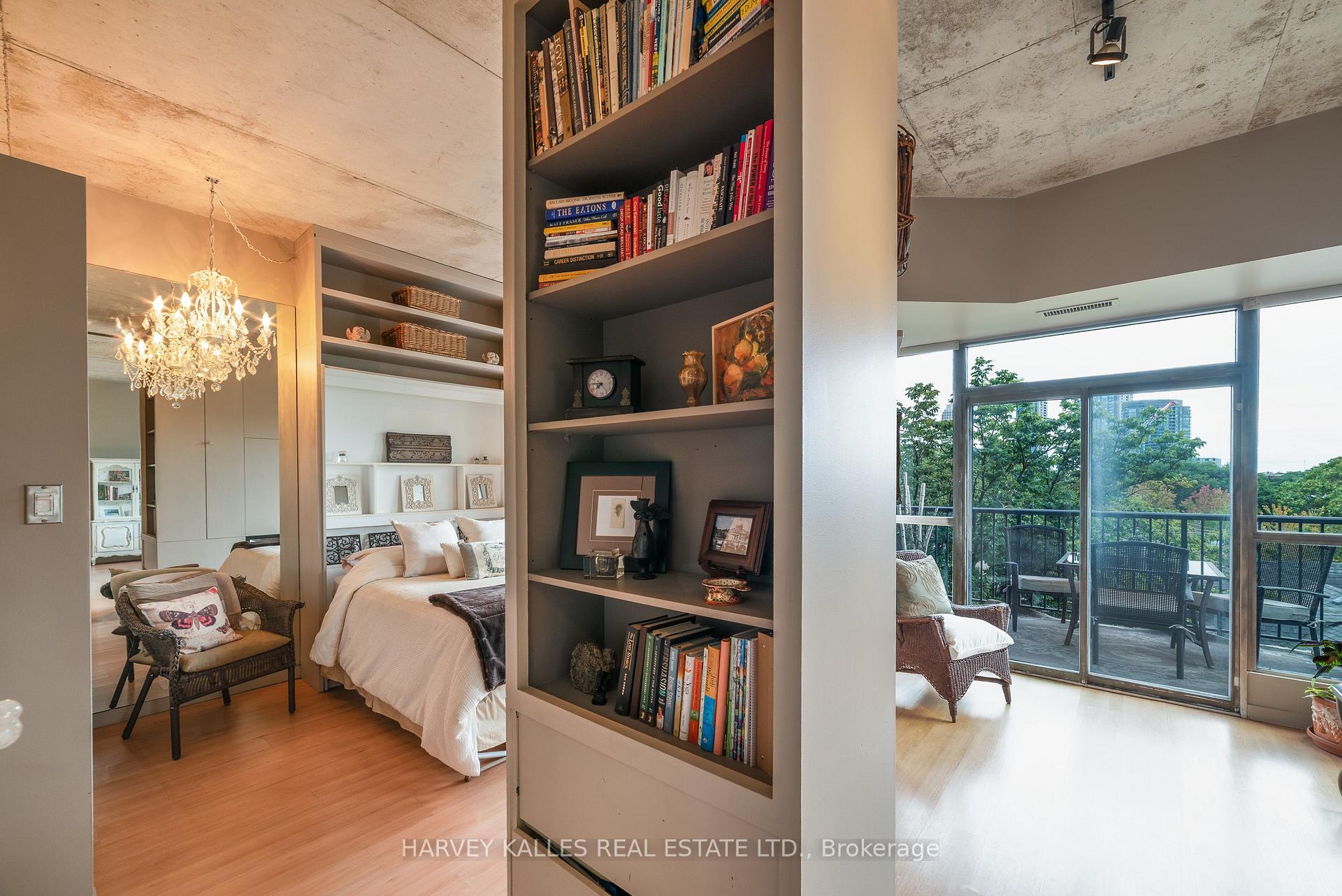 Photo 6 of Unit 405, 833 King Street W, Toronto, Niagara — HOMEH