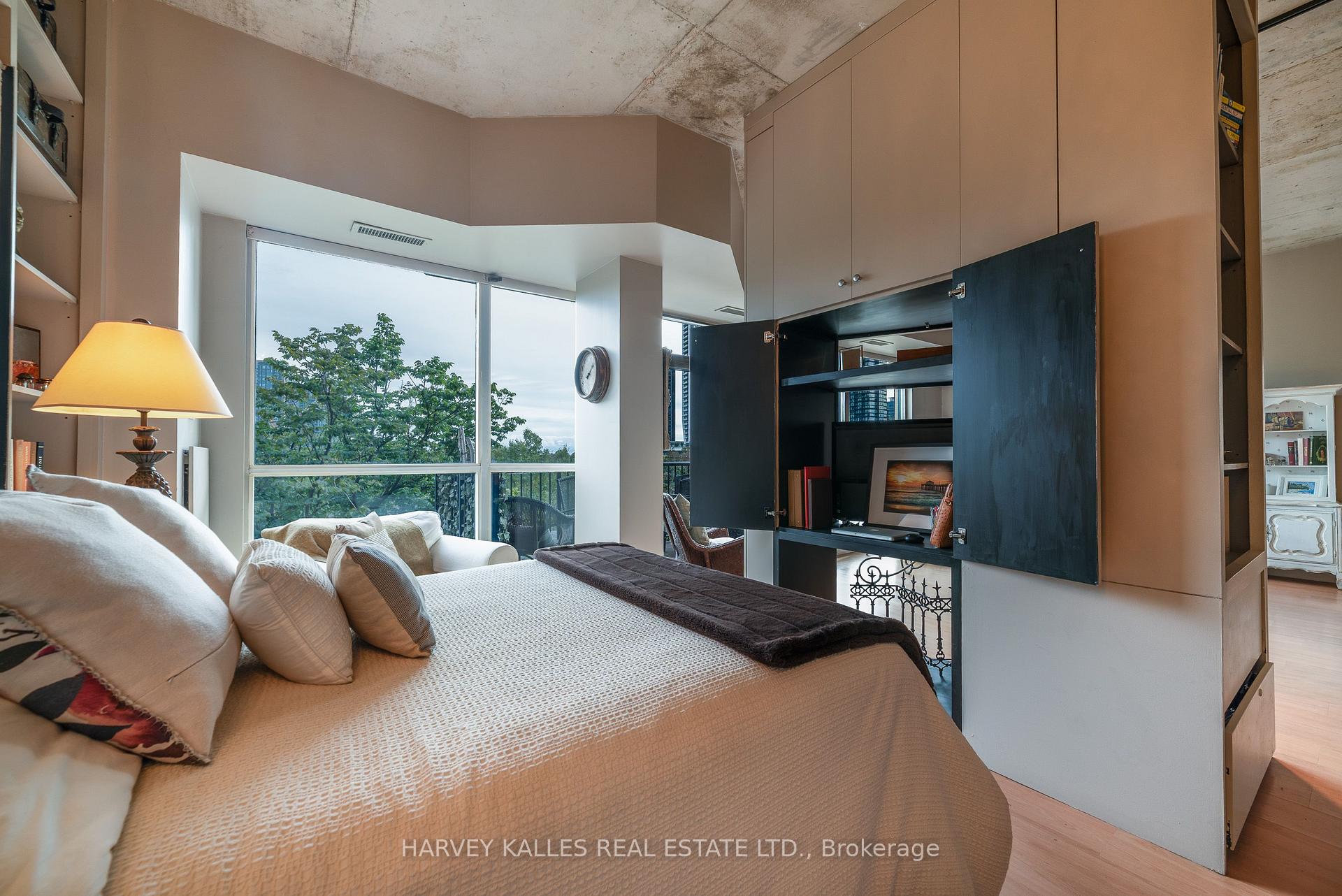 Photo 8 of Unit 405, 833 King Street W, Toronto, Niagara — HOMEH