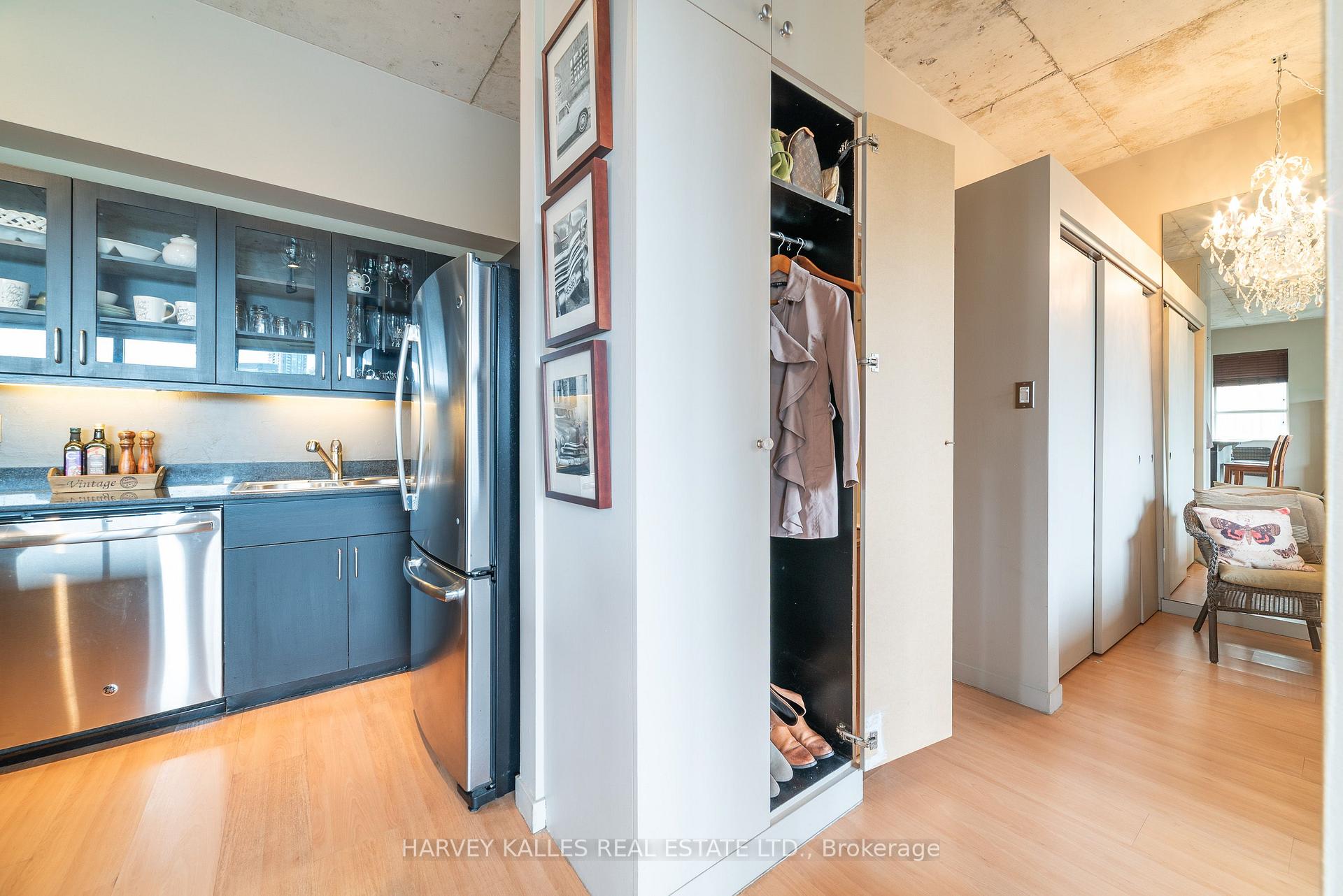 Photo 14 of Unit 405, 833 King Street W, Toronto, Niagara — HOMEH