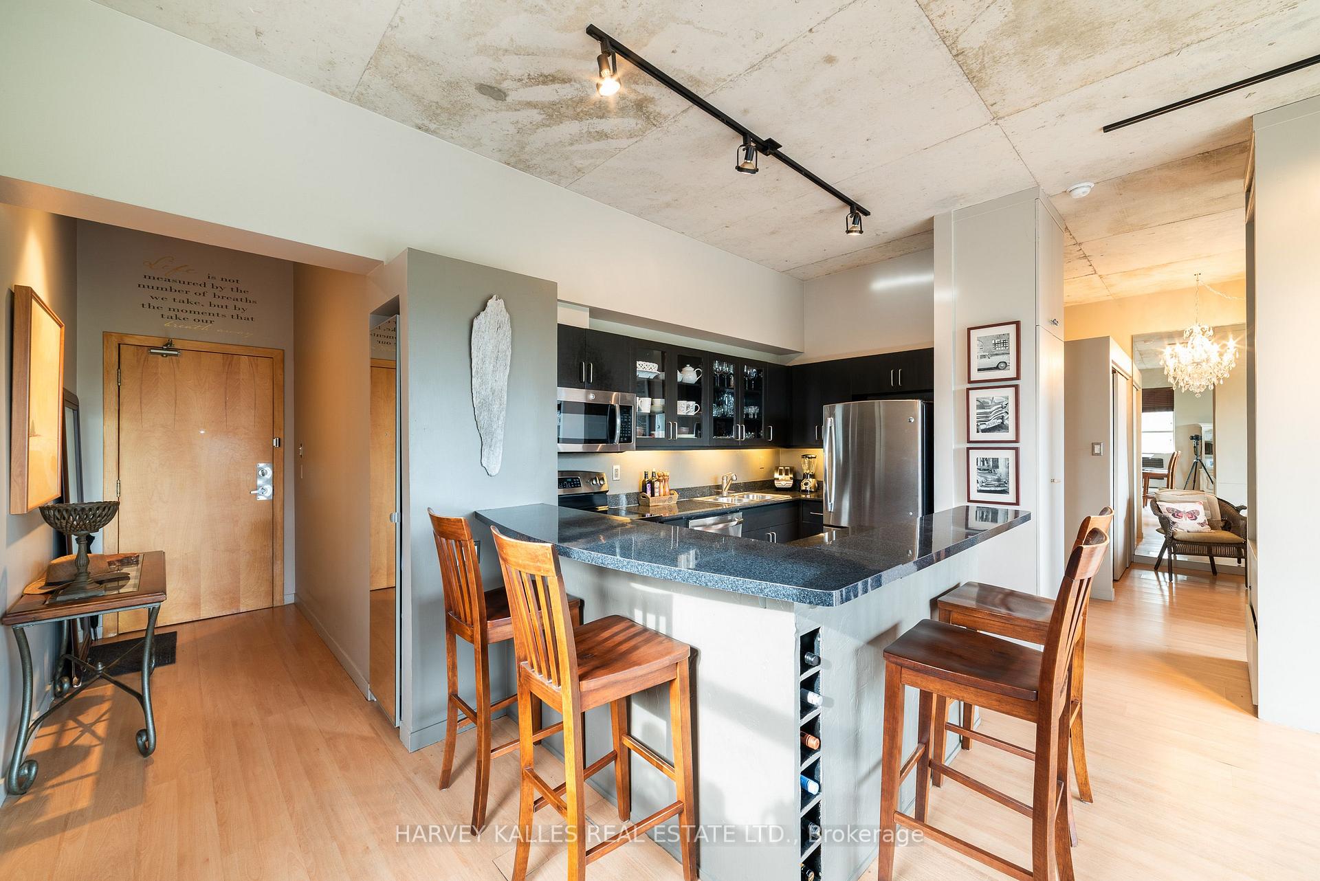 Photo 15 of Unit 405, 833 King Street W, Toronto, Niagara — HOMEH
