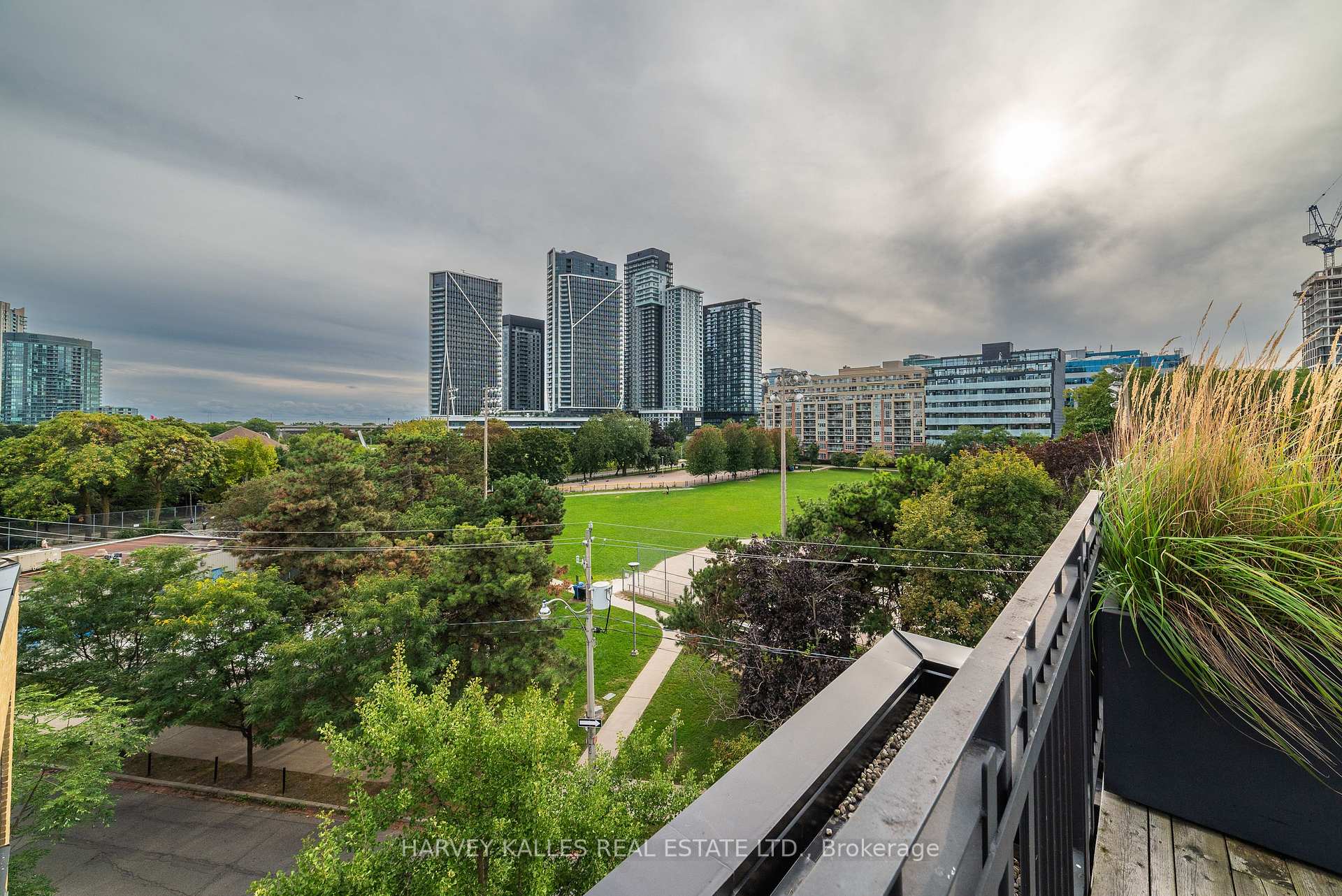 Photo 24 of Unit 405, 833 King Street W, Toronto, Niagara — HOMEH