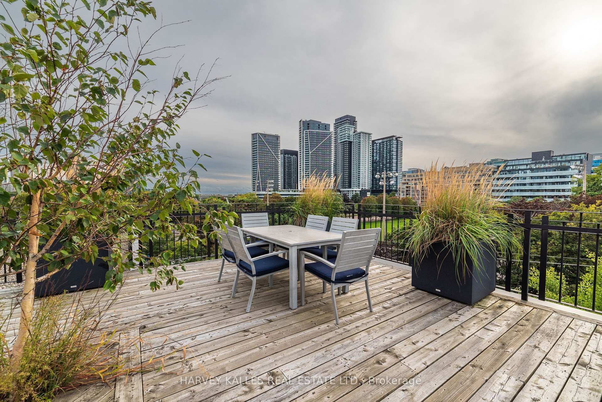 Photo 27 of Unit 405, 833 King Street W, Toronto, Niagara — HOMEH
