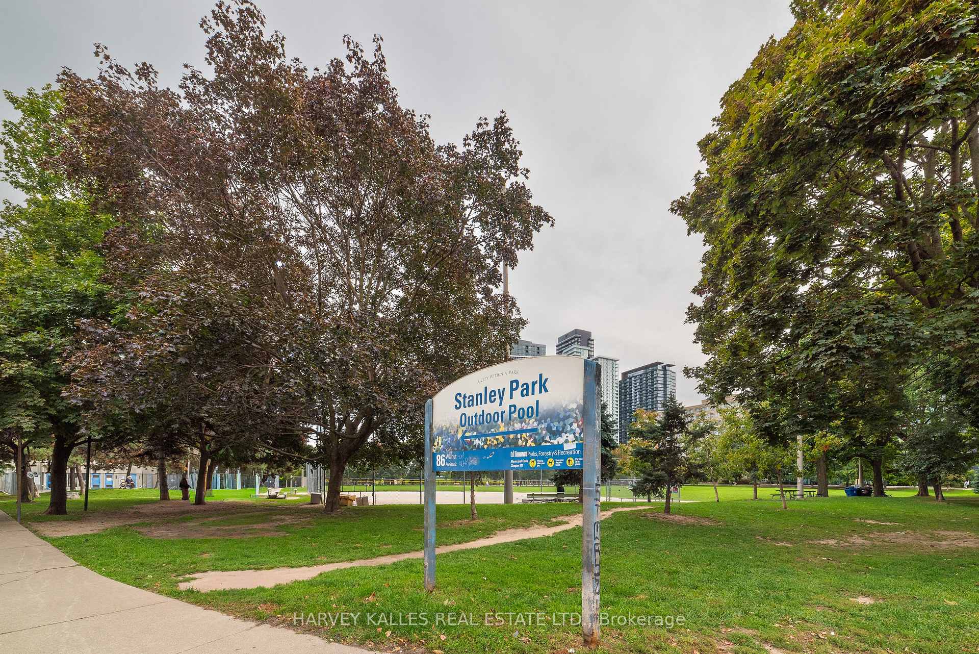 Photo 31 of Unit 405, 833 King Street W, Toronto, Niagara — HOMEH