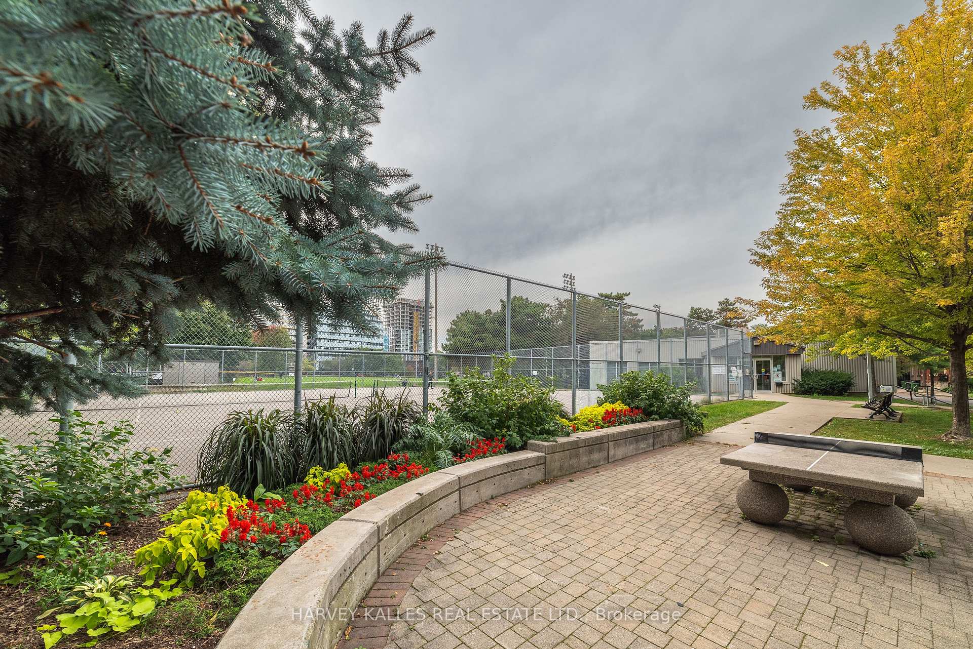 Photo 33 of Unit 405, 833 King Street W, Toronto, Niagara — HOMEH