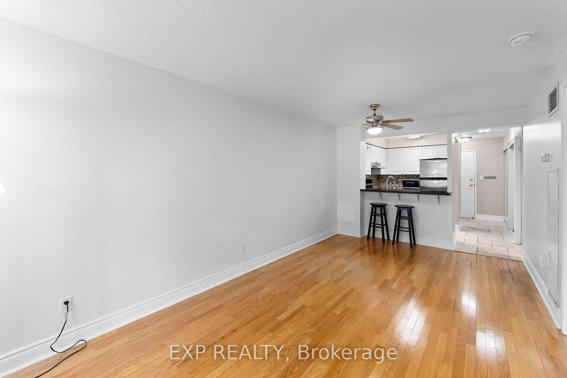 Photo 6 of Unit 308, 398 Eglinton Avenue E, Toronto, Mount Pleasant East — HOMEH