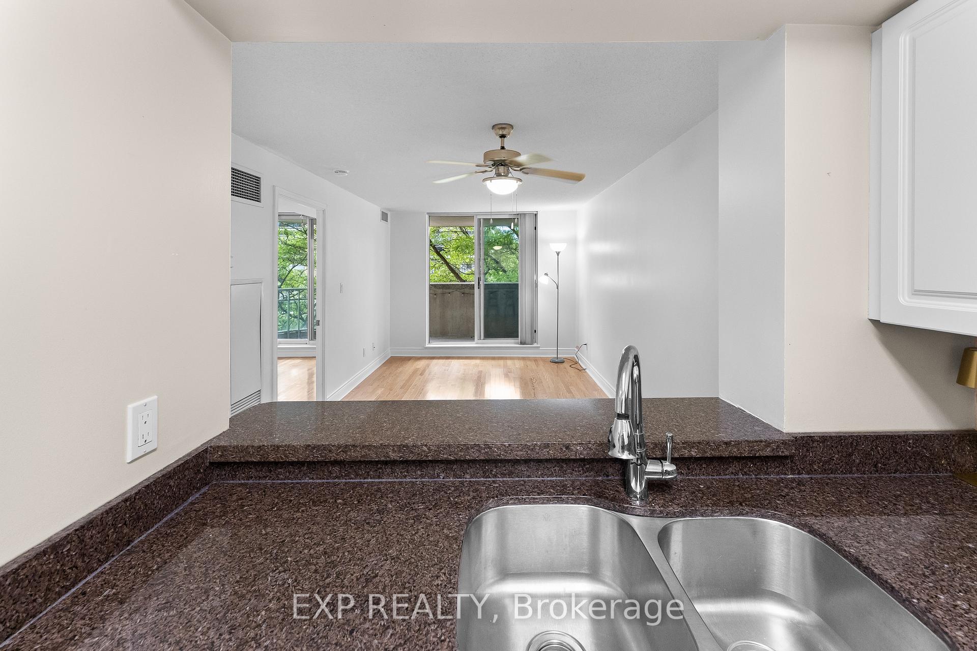 Photo 8 of Unit 308, 398 Eglinton Avenue E, Toronto, Mount Pleasant East — HOMEH