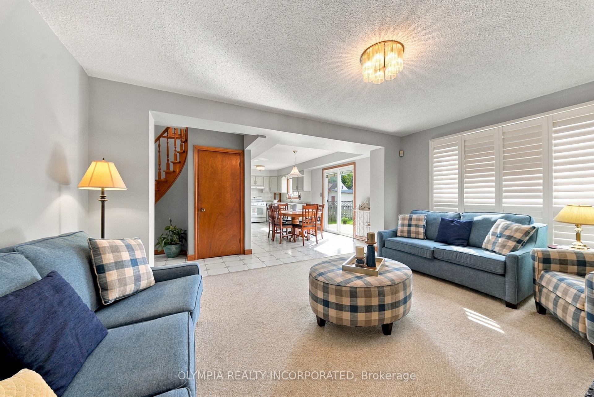 Photo 11 of 7100 Harovics Lane, Niagara Falls, Arad/Fallsview — HOMEH