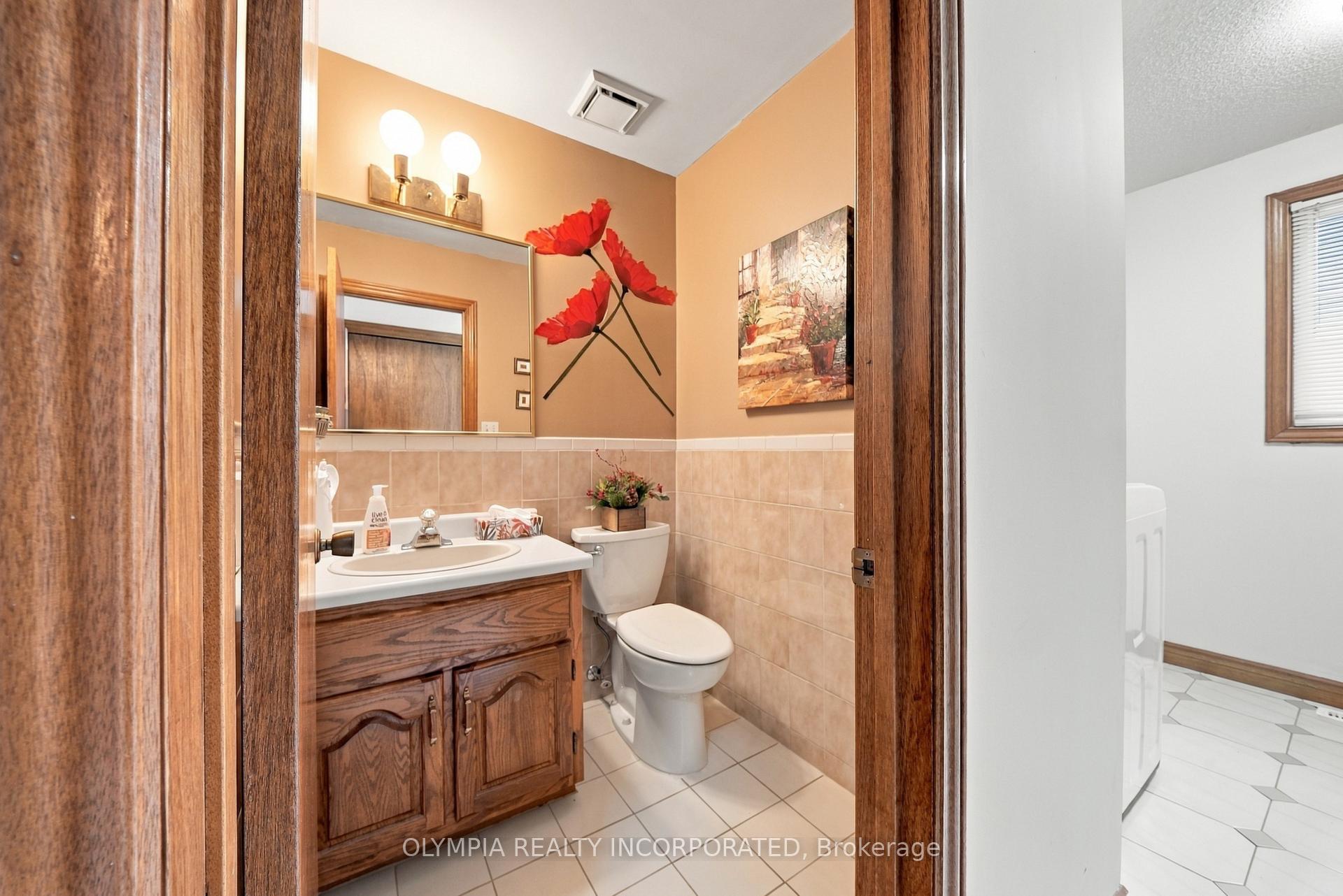 Photo 17 of 7100 Harovics Lane, Niagara Falls, Arad/Fallsview — HOMEH