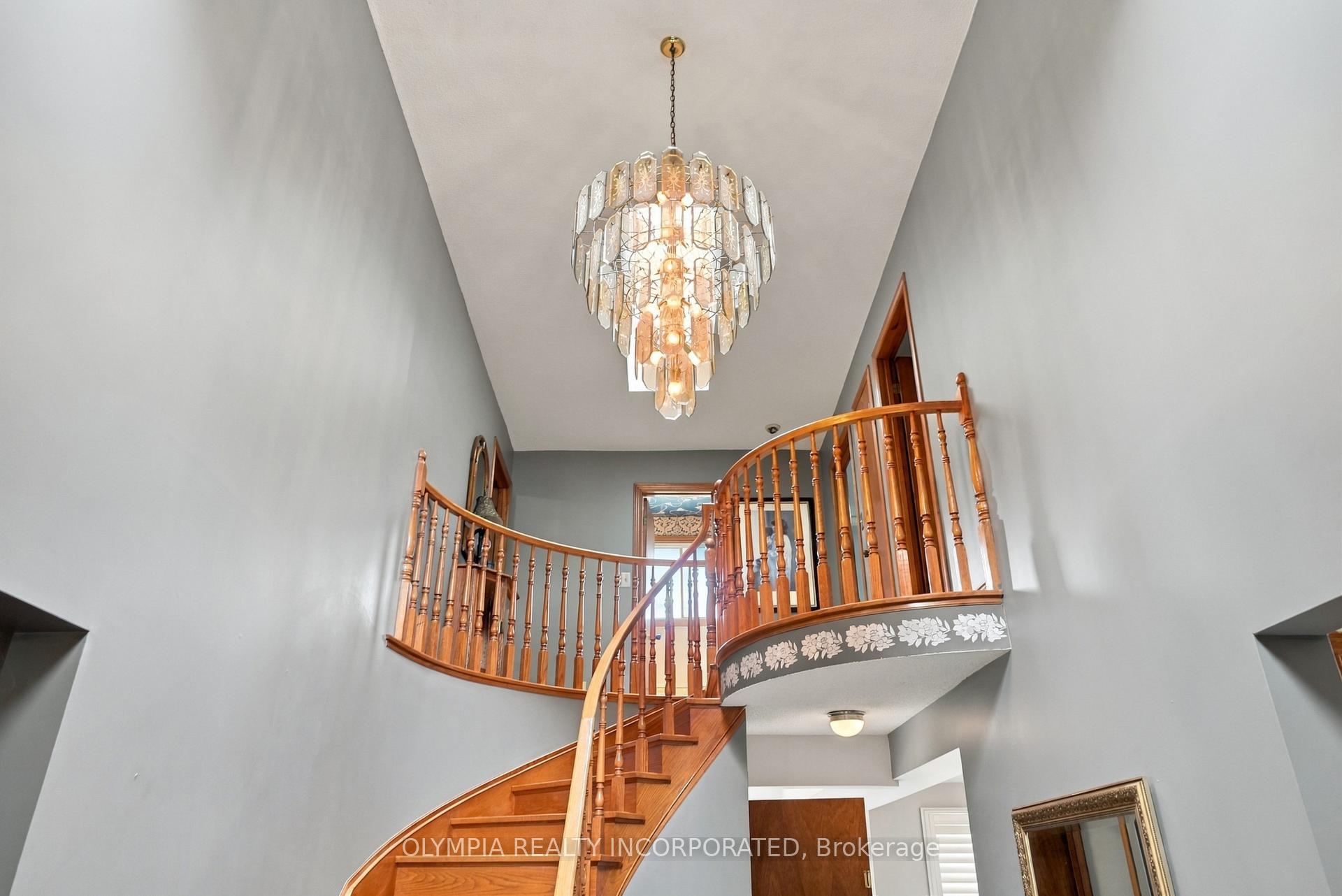 Photo 23 of 7100 Harovics Lane, Niagara Falls, Arad/Fallsview — HOMEH