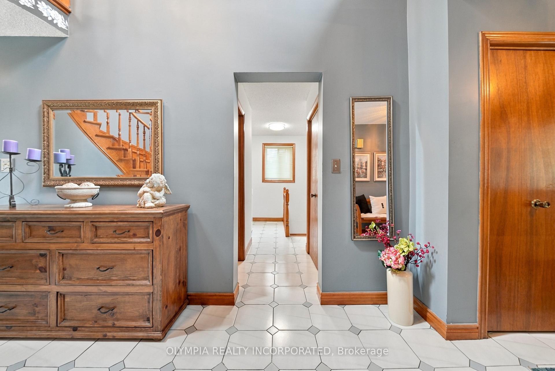 Photo 32 of 7100 Harovics Lane, Niagara Falls, Arad/Fallsview — HOMEH