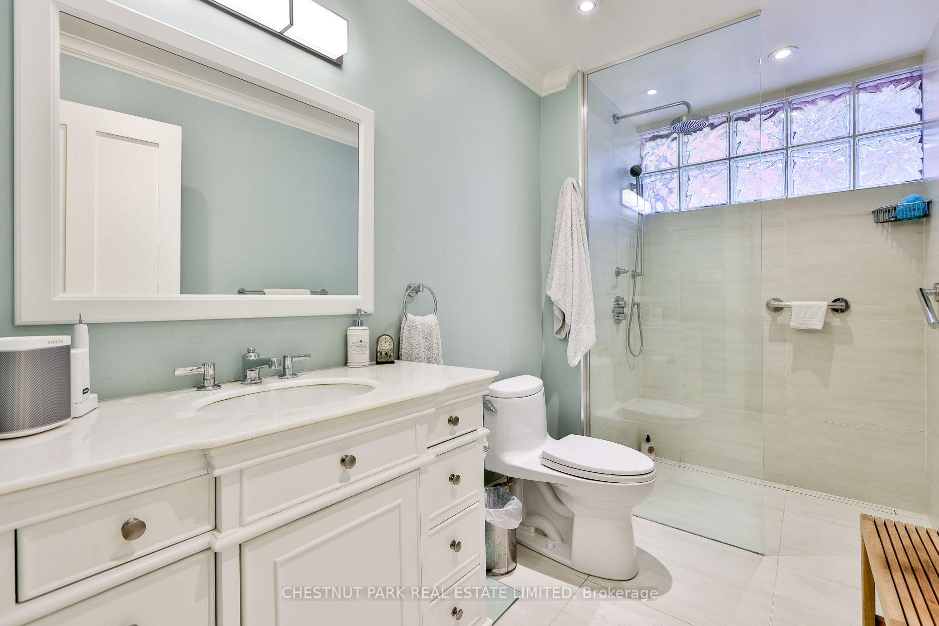 Photo 31 of 30 Elgin Avenue, Toronto, The Annex — HOMEH