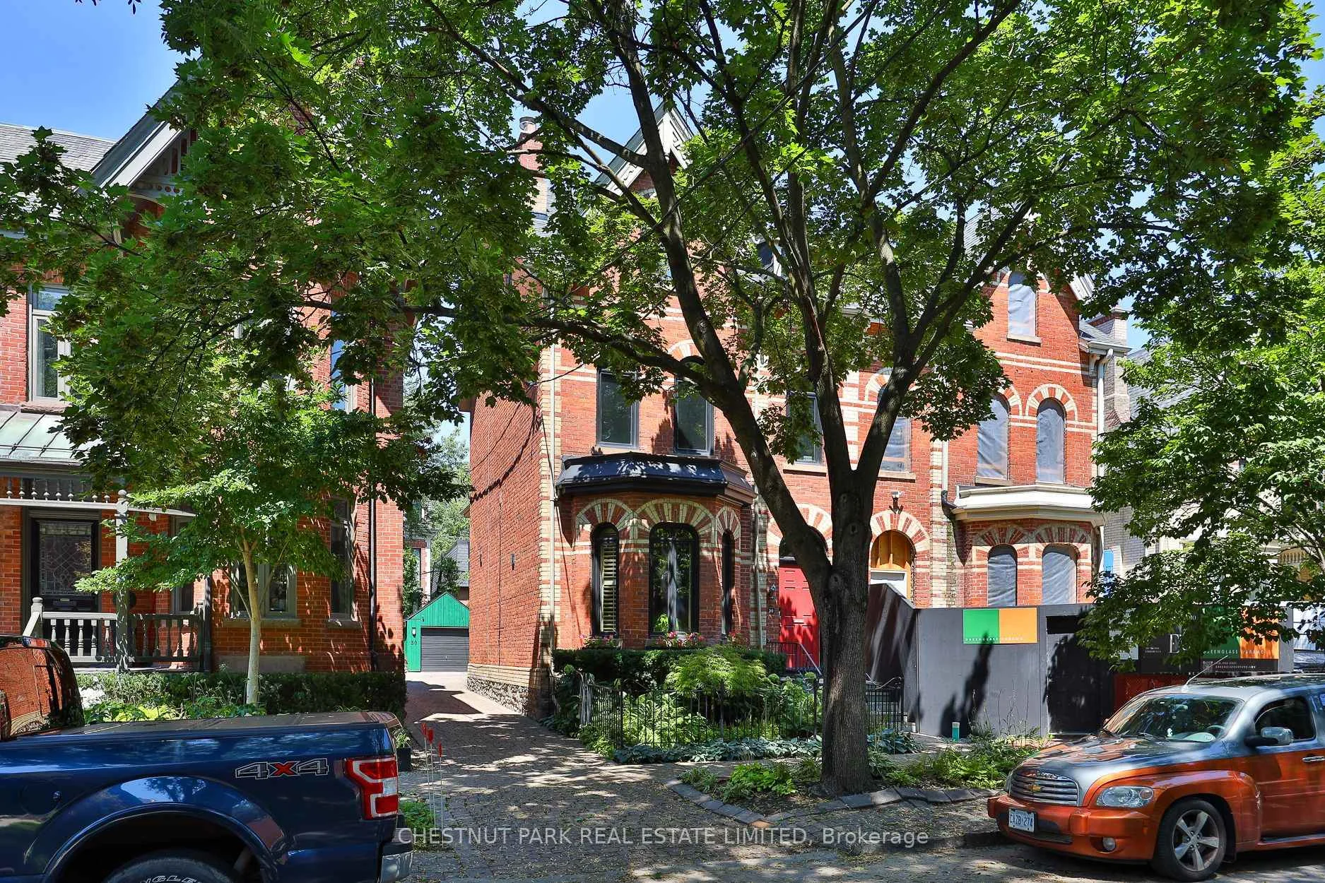 Photo 4 of 30 Elgin Avenue, Toronto, The Annex — HOMEH