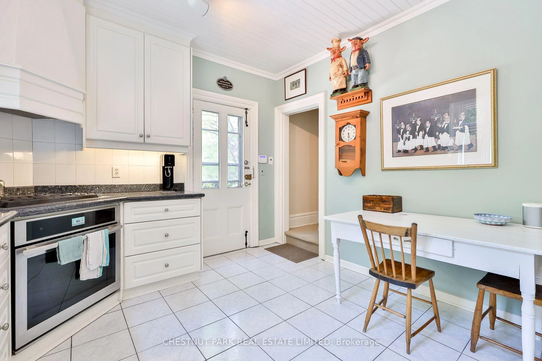 Photo 23 of 30 Elgin Avenue, Toronto, The Annex — HOMEH