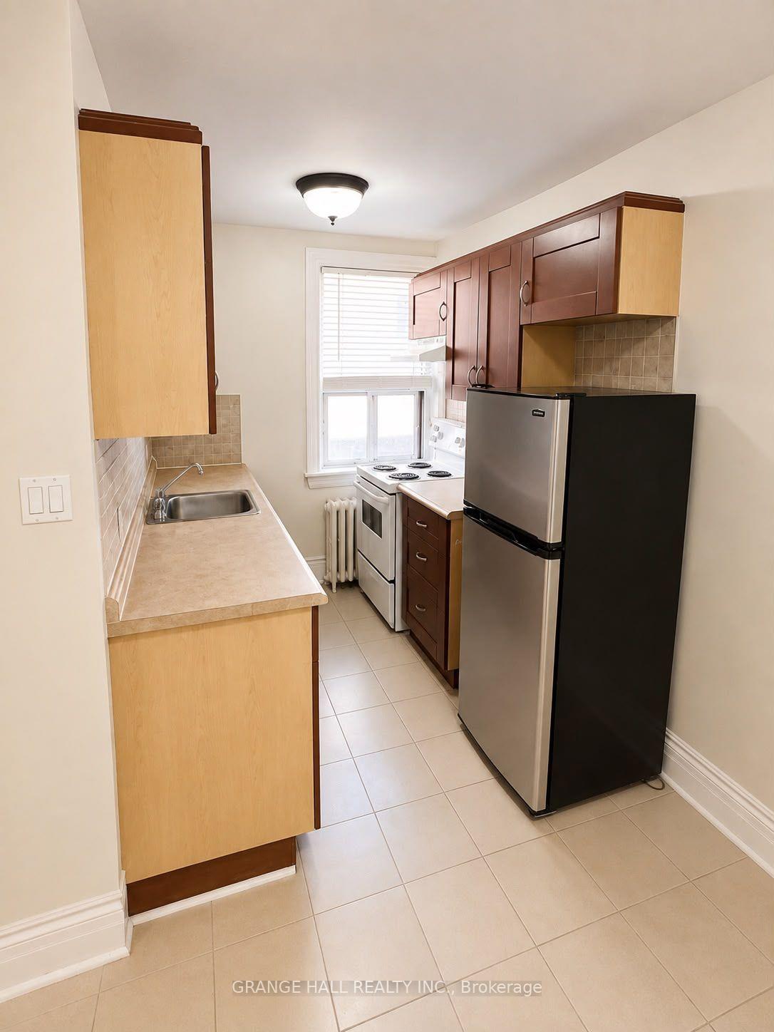 Photo 3 of Unit 22, 229 Vaughan Road, Toronto, Humewood-Cedarvale — HOMEH
