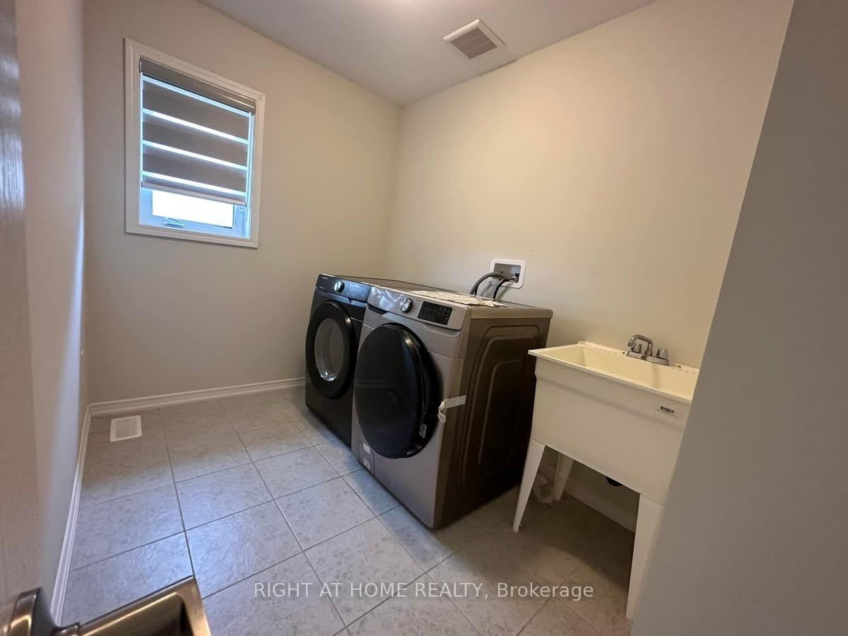 Photo 14 of 61 Anderson Road, Brantford, Empire South — HOMEH