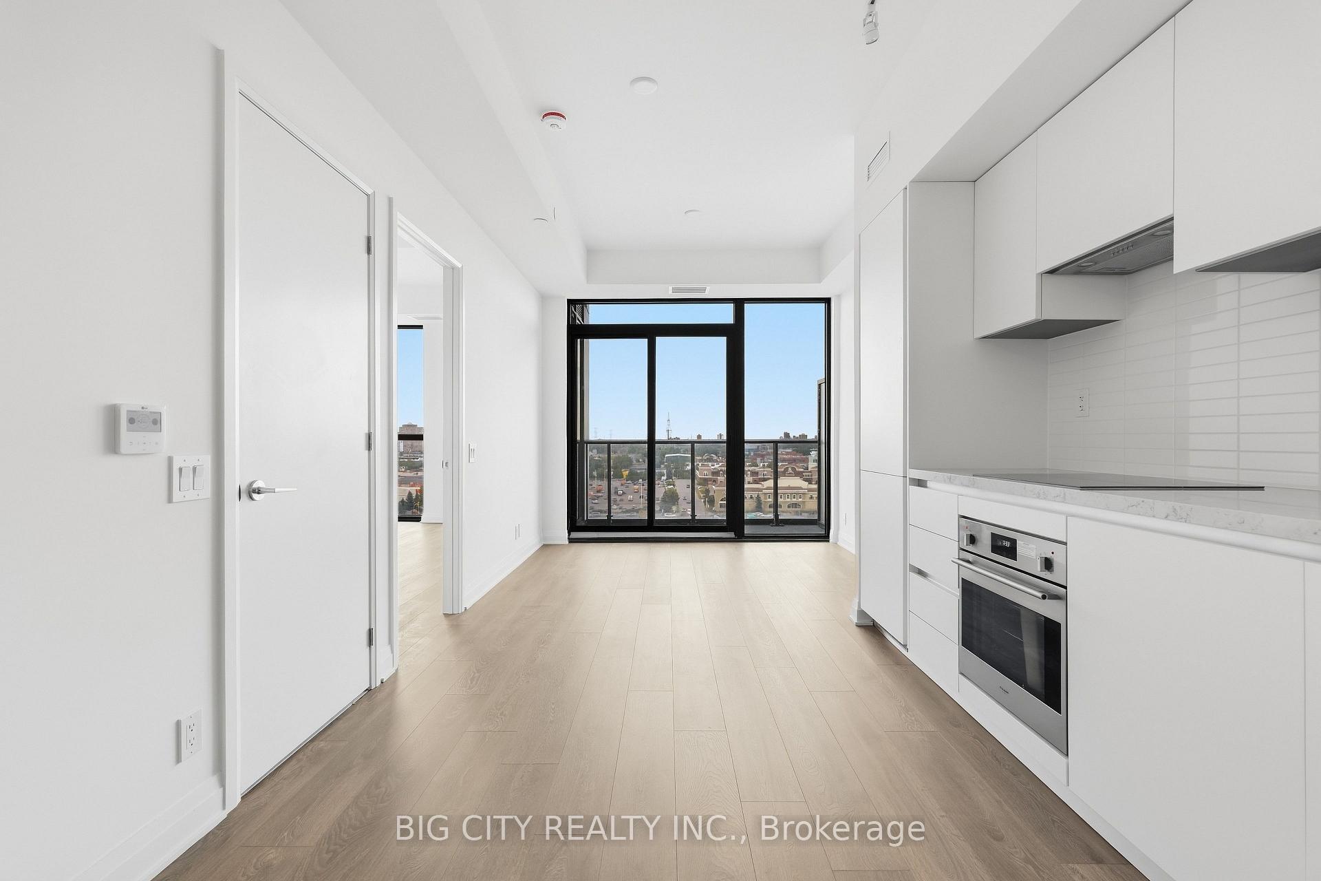 Photo 2 of Unit 1011, 25 Frederick Todd Way, Toronto, Thorncliffe Park — HOMEH