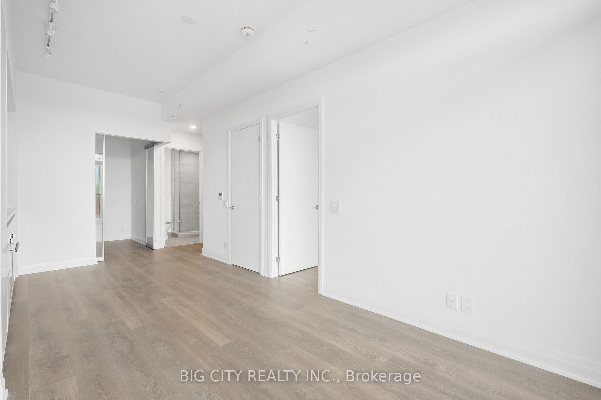 Photo 12 of Unit 1011, 25 Frederick Todd Way, Toronto, Thorncliffe Park — HOMEH