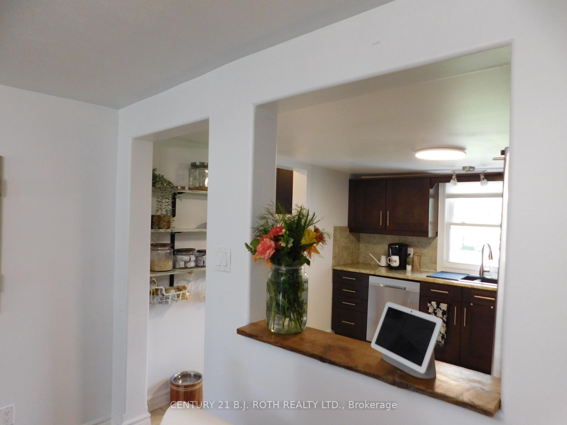 Photo 18 of 402 West Street, Tay, Victoria Harbour — HOMEH