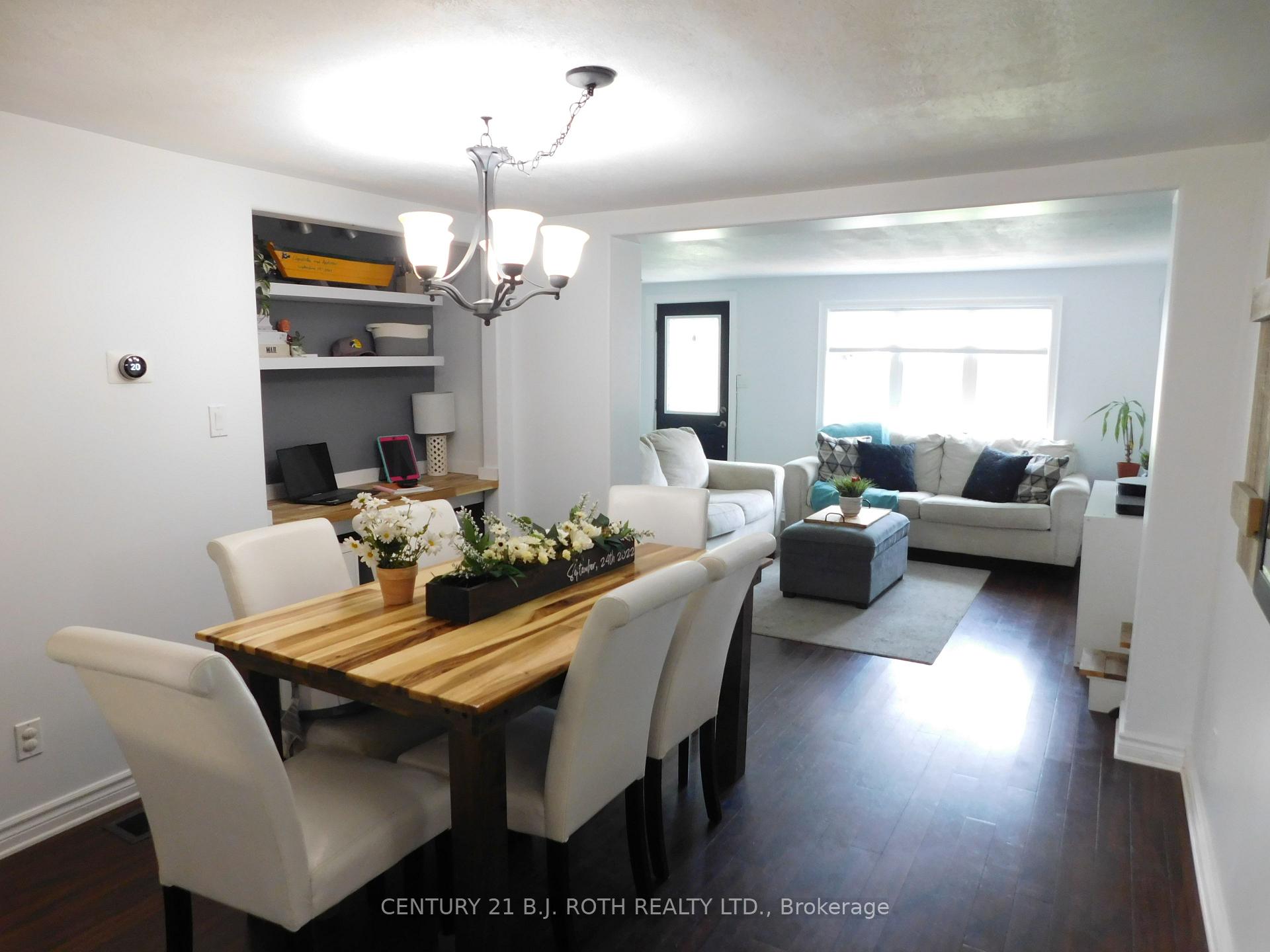 Photo 21 of 402 West Street, Tay, Victoria Harbour — HOMEH