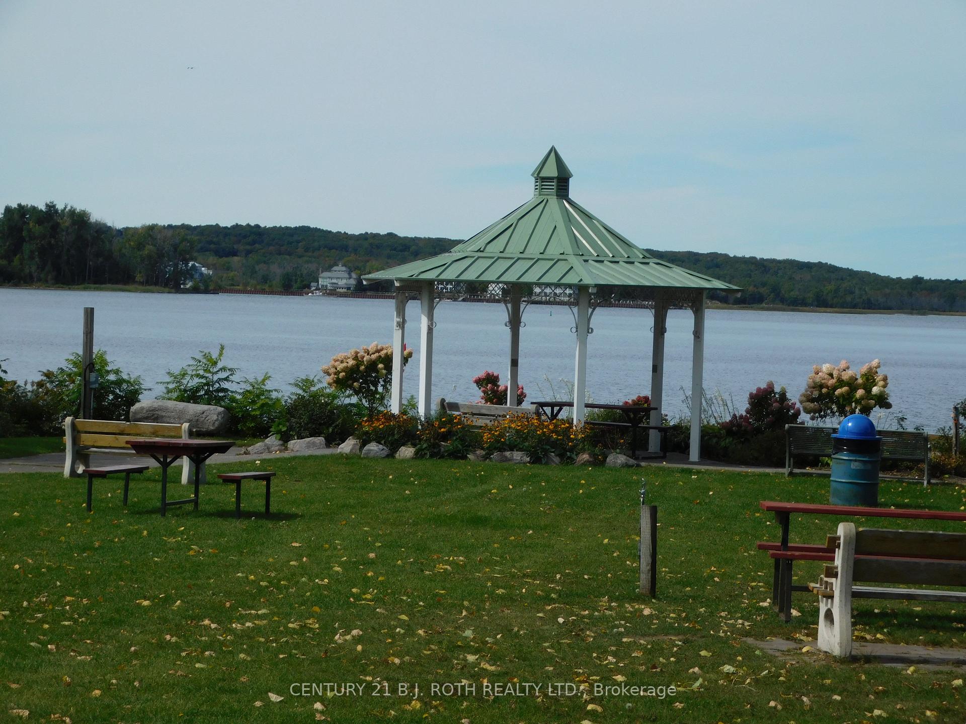 Photo 50 of 402 West Street, Tay, Victoria Harbour — HOMEH