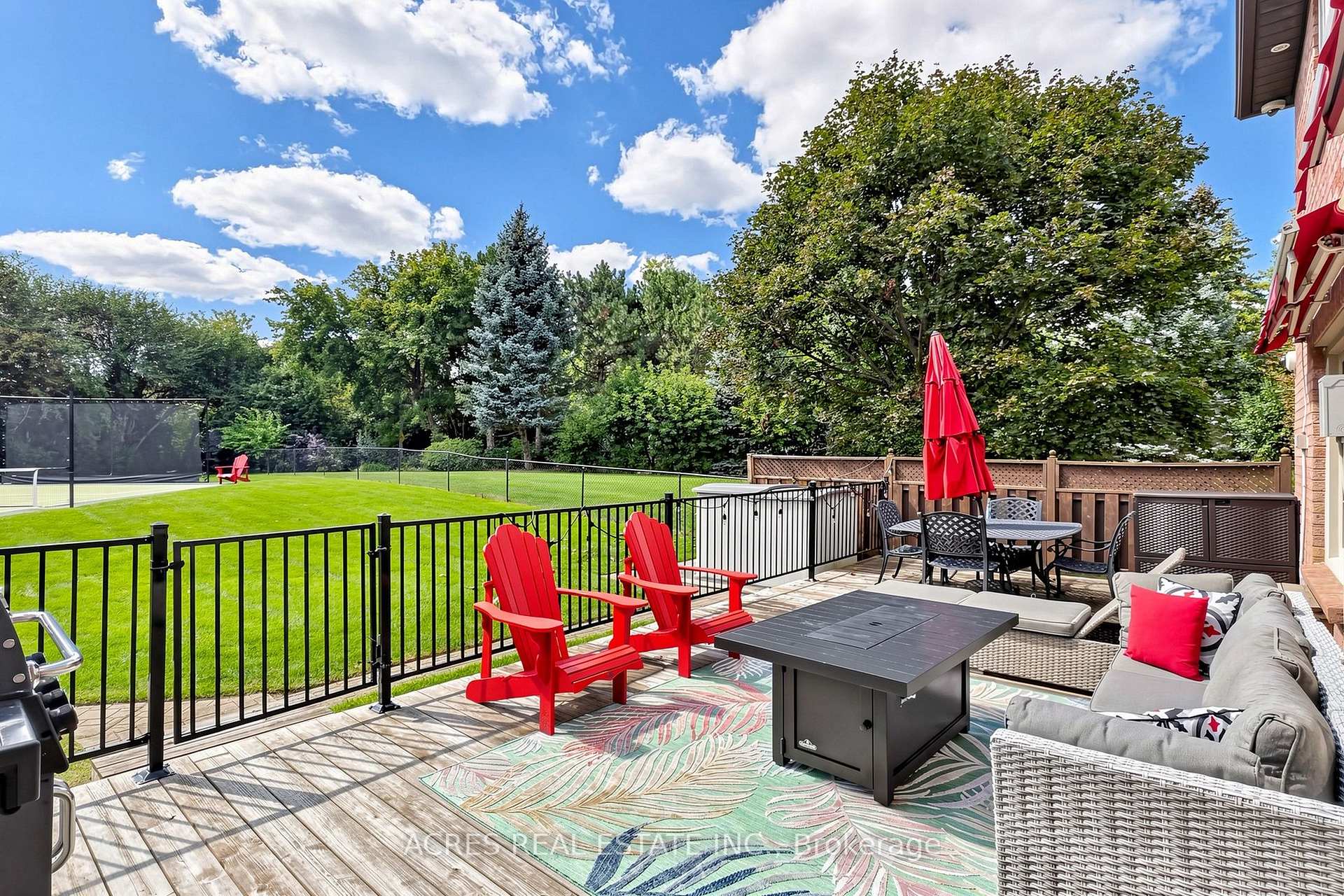 Photo 7 of 30 Casper Crescent, Brampton, Fletcher's Creek South — HOMEH