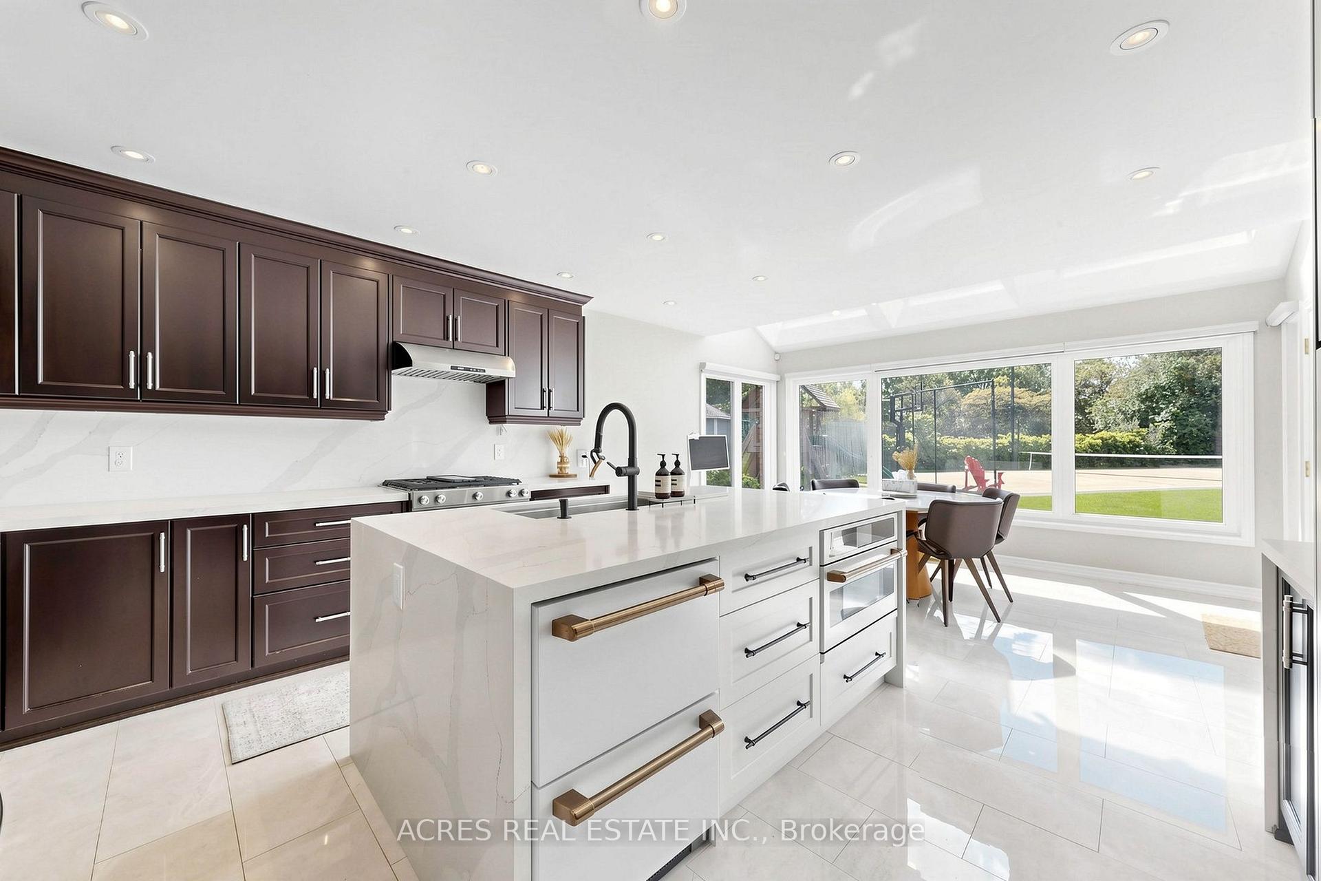 Photo 15 of 30 Casper Crescent, Brampton, Fletcher's Creek South — HOMEH