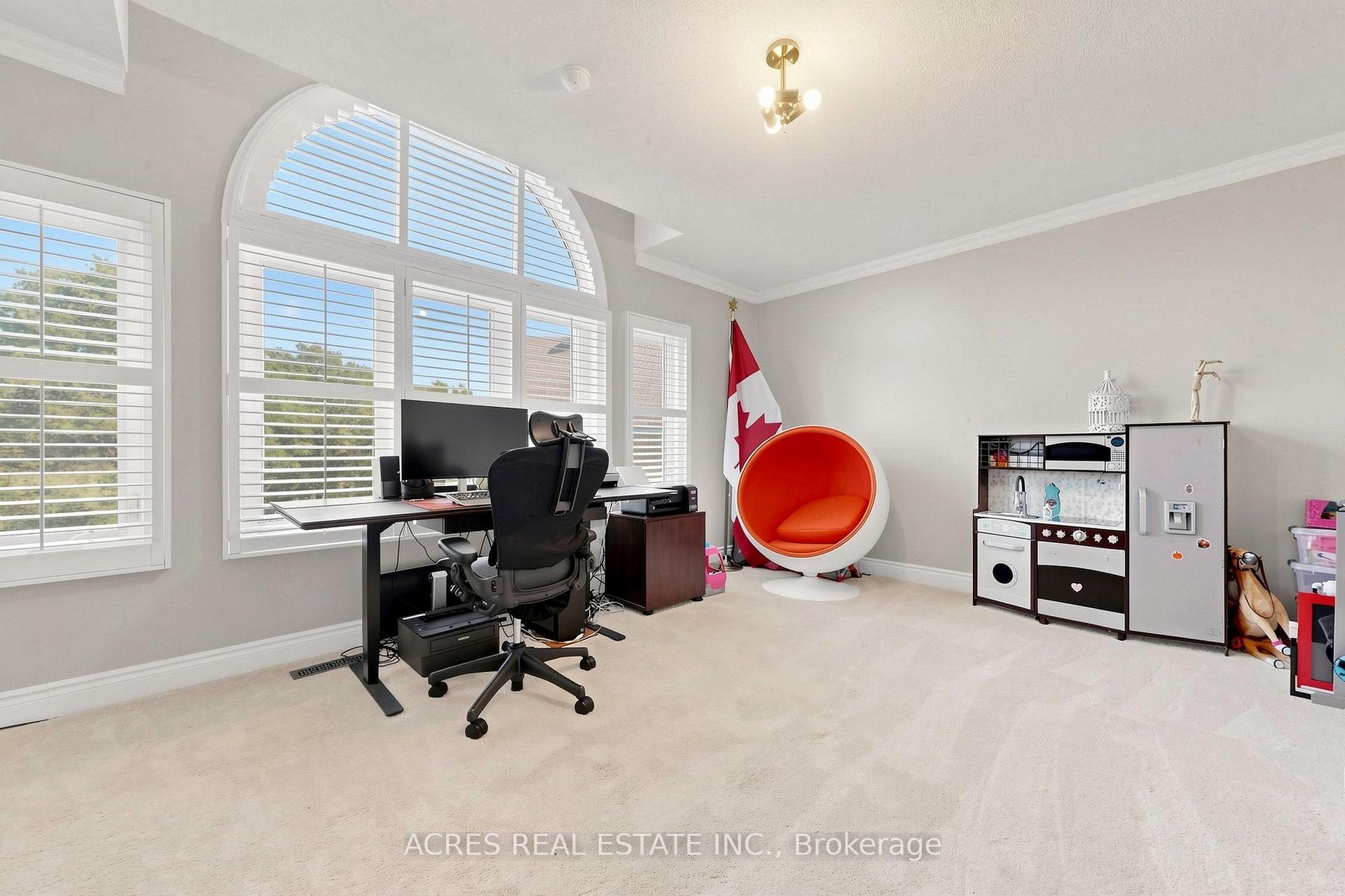 Photo 33 of 30 Casper Crescent, Brampton, Fletcher's Creek South — HOMEH