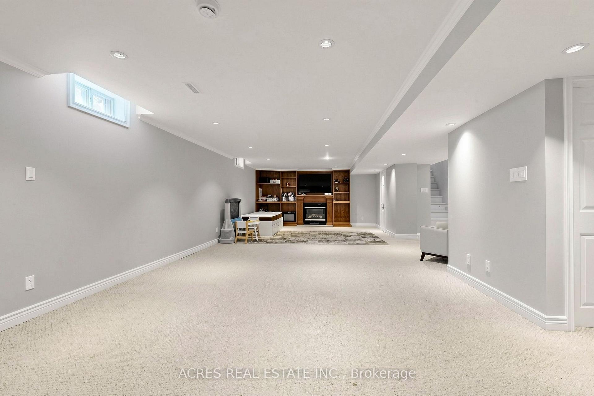 Photo 36 of 30 Casper Crescent, Brampton, Fletcher's Creek South — HOMEH