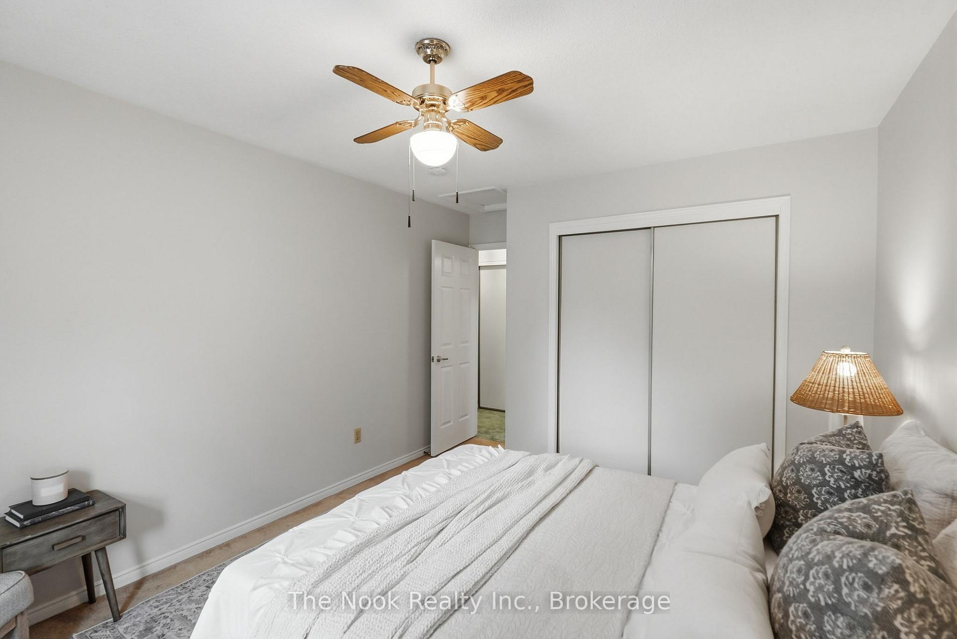 Photo 28 of 45 Bernick Crescent, Whitchurch-Stouffville, Stouffville — HOMEH