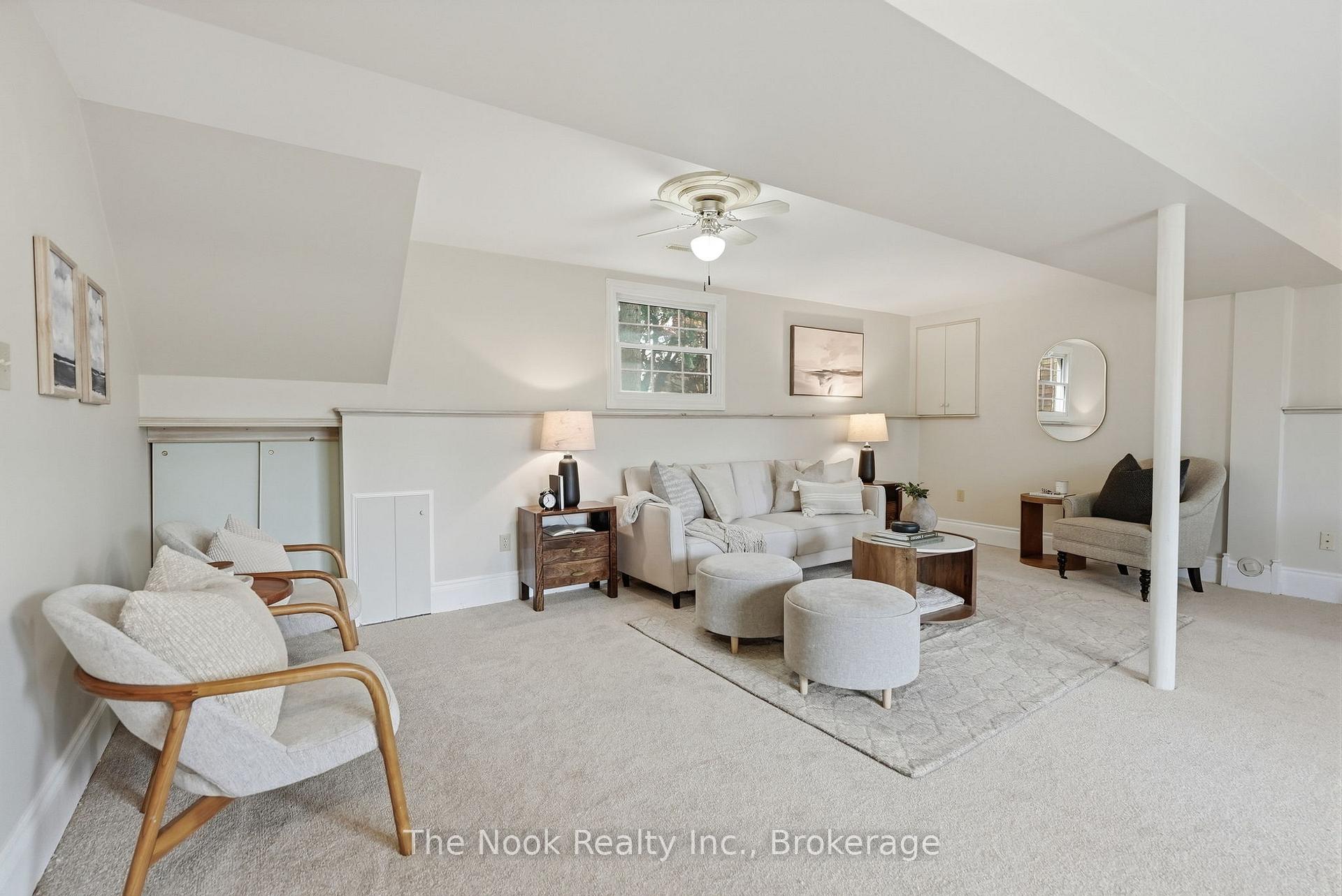 Photo 32 of 45 Bernick Crescent, Whitchurch-Stouffville, Stouffville — HOMEH