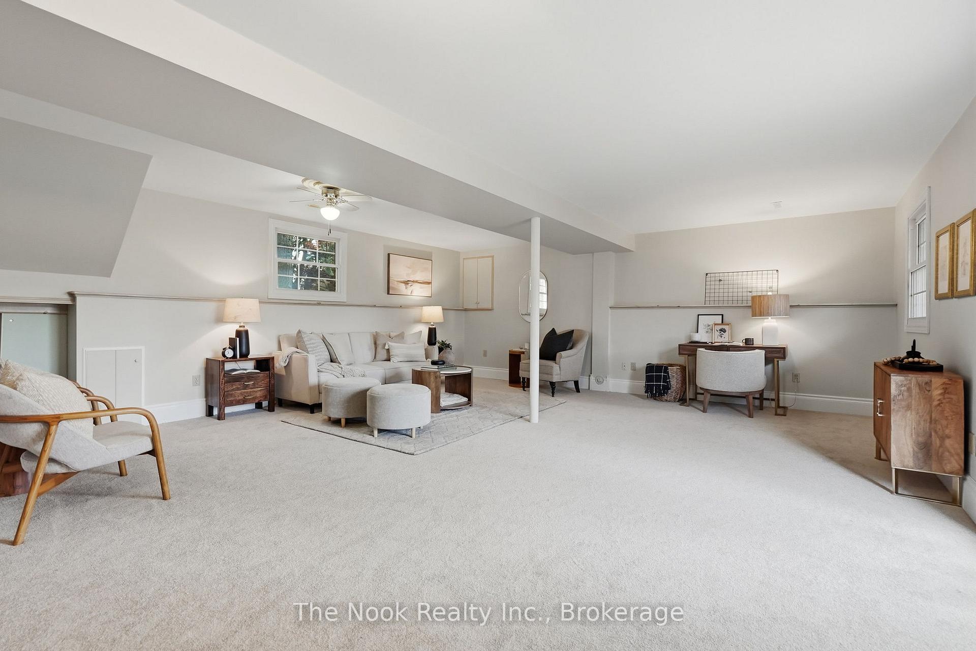 Photo 36 of 45 Bernick Crescent, Whitchurch-Stouffville, Stouffville — HOMEH
