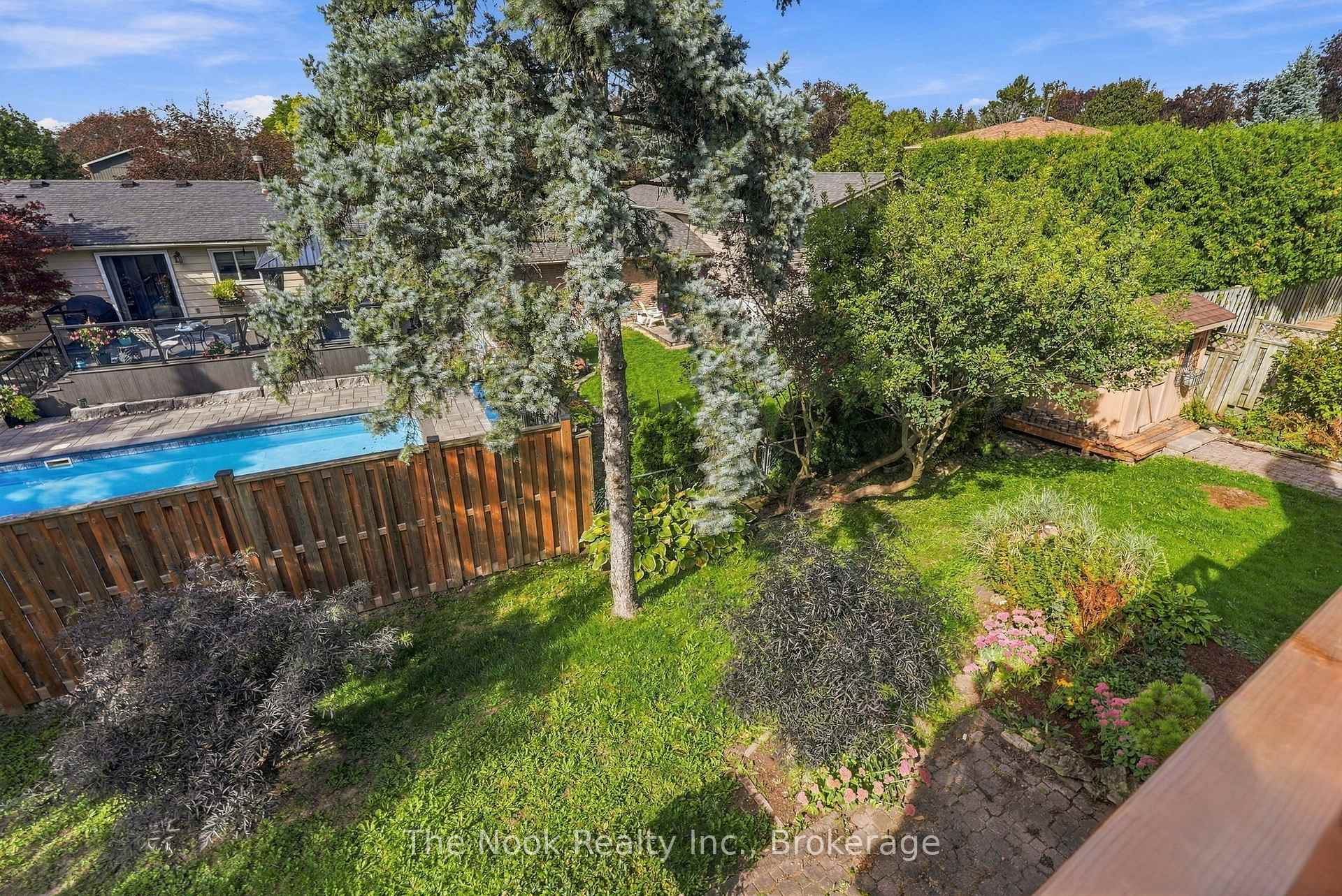 Photo 45 of 45 Bernick Crescent, Whitchurch-Stouffville, Stouffville — HOMEH