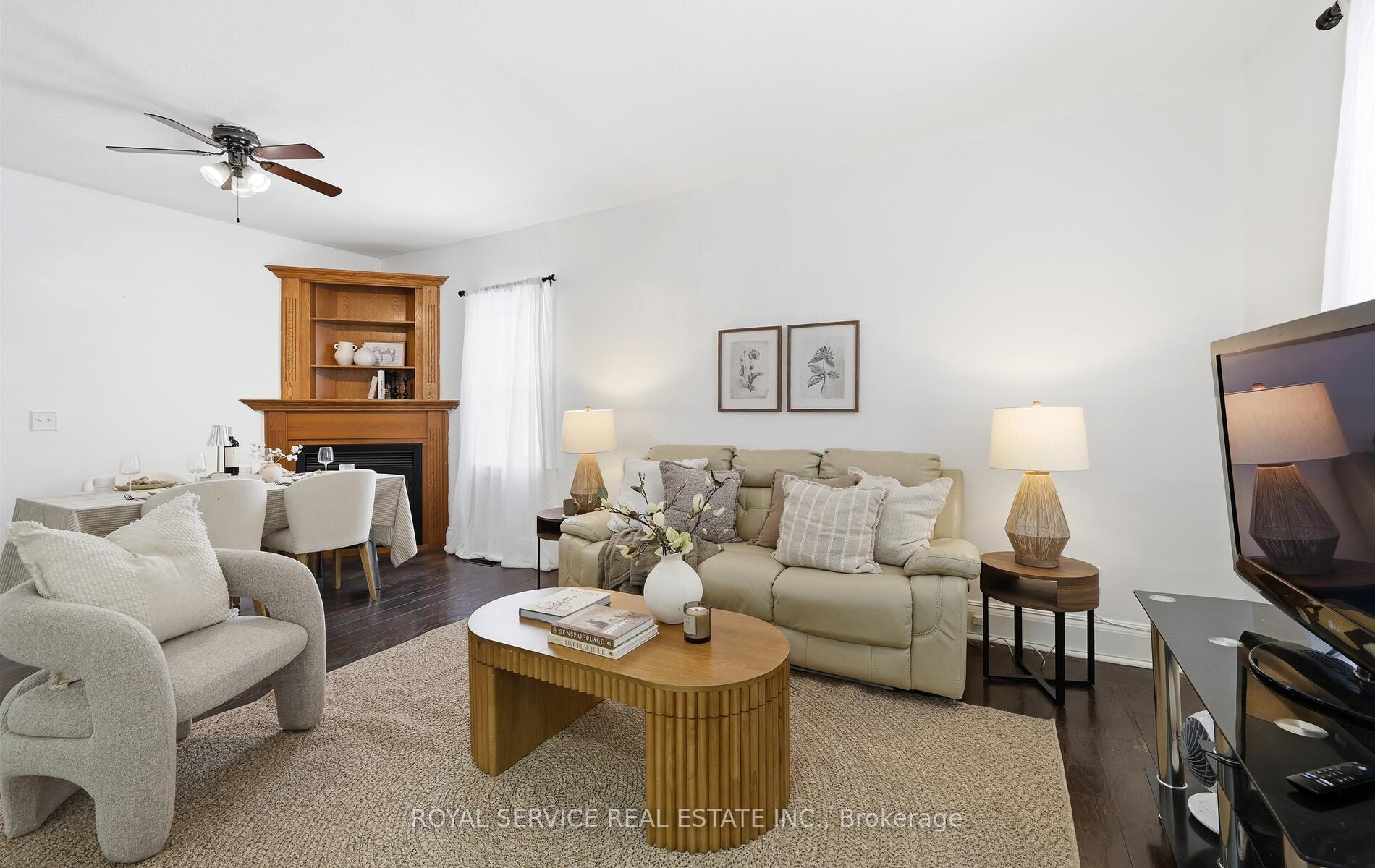 Photo 5 of 14 Liberty Place, Clarington, Bowmanville — HOMEH