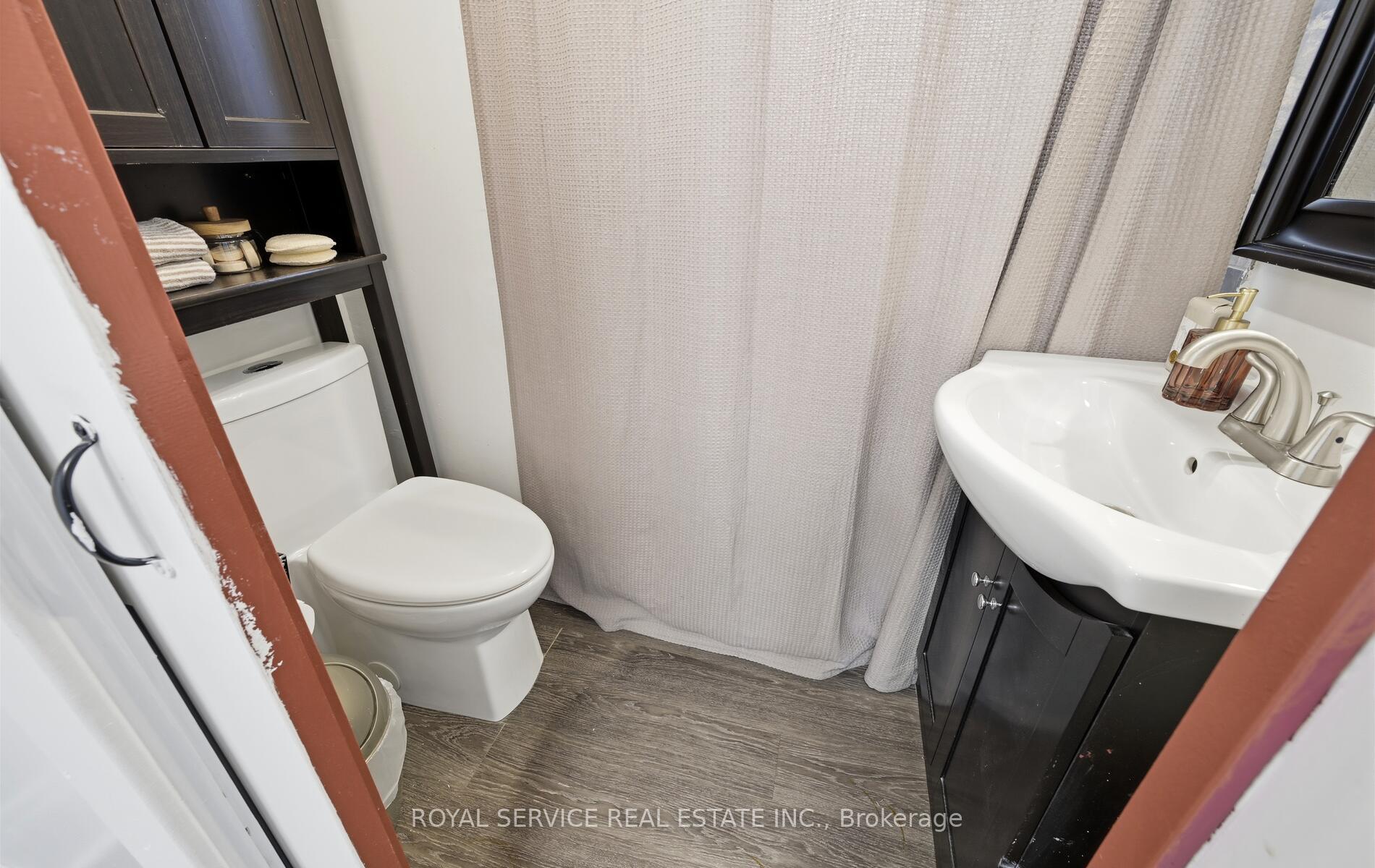 Photo 14 of 14 Liberty Place, Clarington, Bowmanville — HOMEH