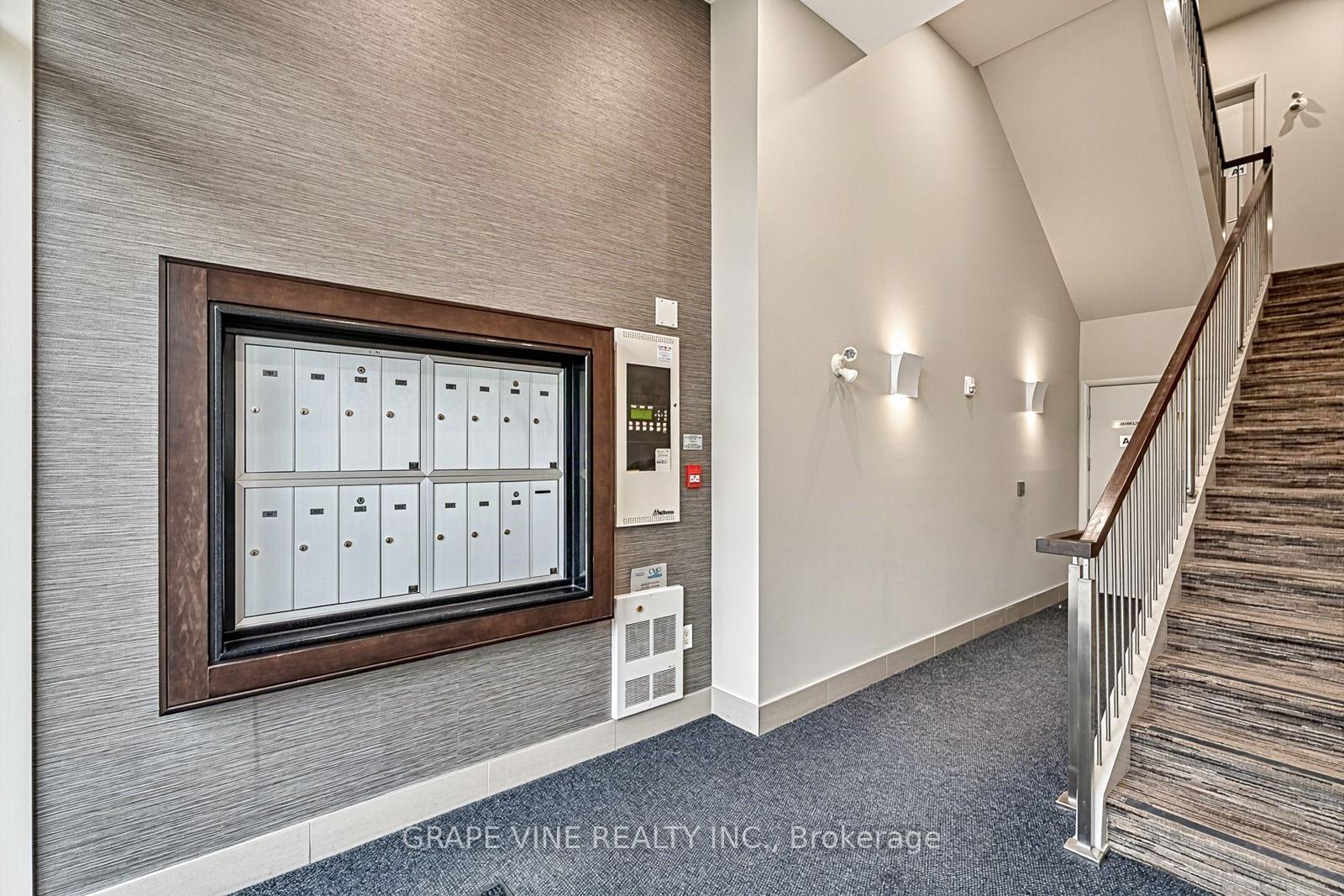 Photo 3 of Unit 105, 190 Boundstone Way, Ottawa, Kanata - Kanata Lakes/Heritage Hills — HOMEH