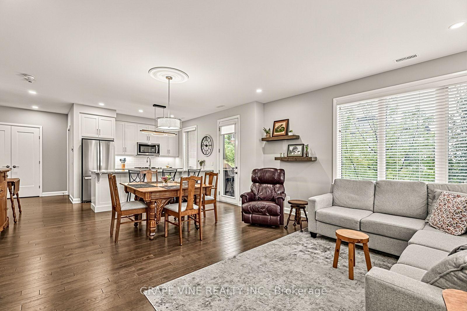 Photo 8 of Unit 105, 190 Boundstone Way, Ottawa, Kanata - Kanata Lakes/Heritage Hills — HOMEH