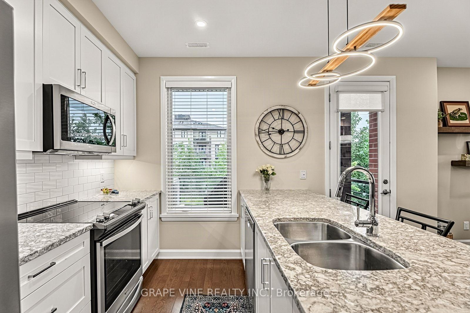 Photo 10 of Unit 105, 190 Boundstone Way, Ottawa, Kanata - Kanata Lakes/Heritage Hills — HOMEH