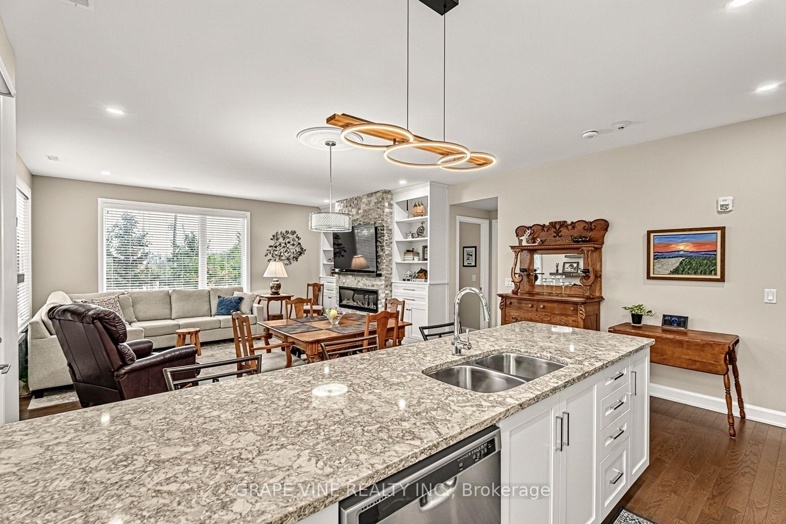 Photo 11 of Unit 105, 190 Boundstone Way, Ottawa, Kanata - Kanata Lakes/Heritage Hills — HOMEH