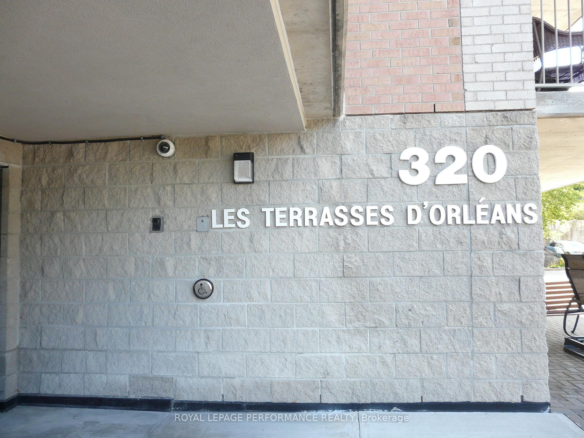 Photo 2 of Unit 108, 320 Centrum Boulevard, Ottawa, Bilberry Creek/Queenswood Heights — HOMEH