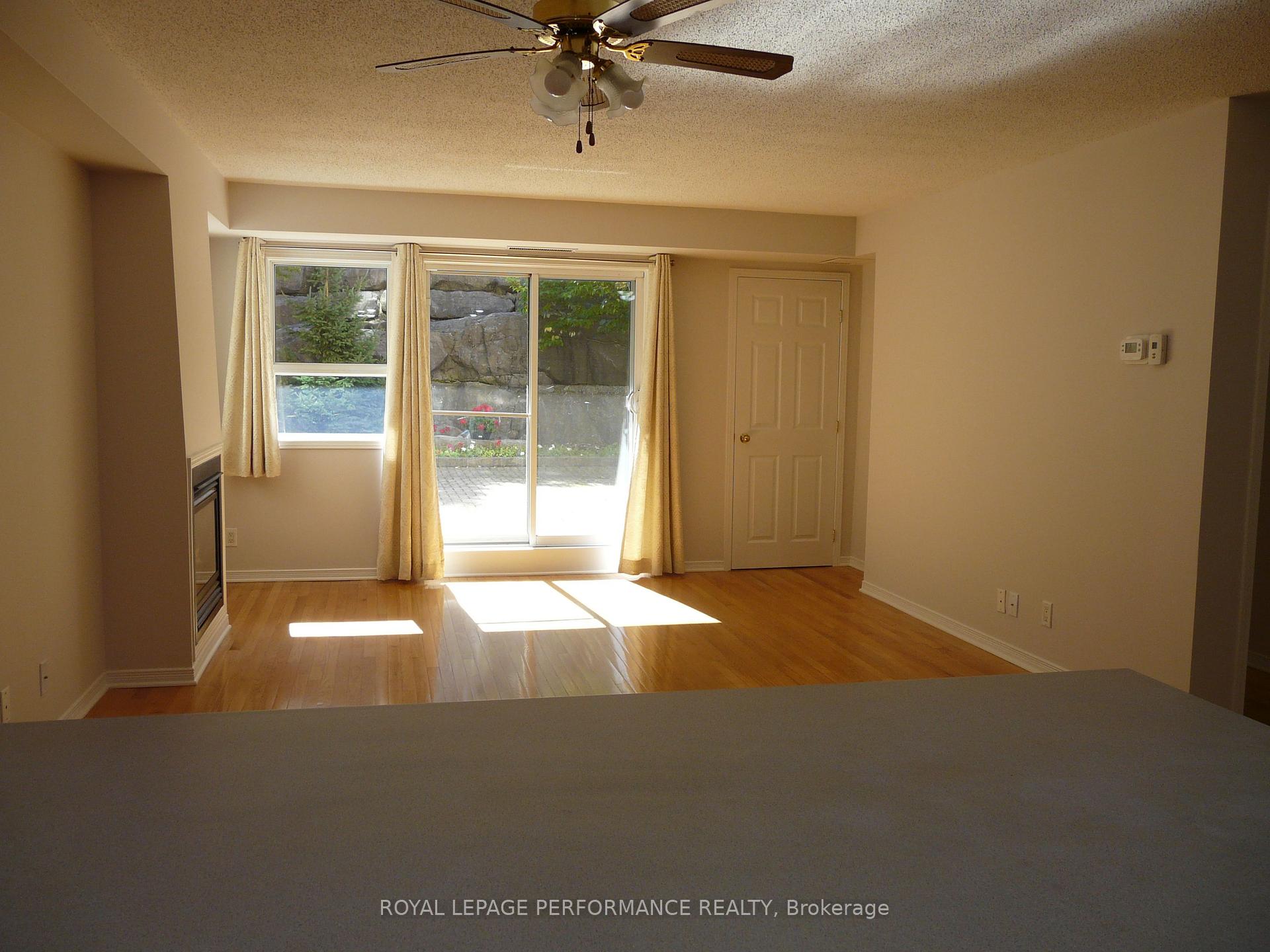 Photo 14 of Unit 108, 320 Centrum Boulevard, Ottawa, Bilberry Creek/Queenswood Heights — HOMEH