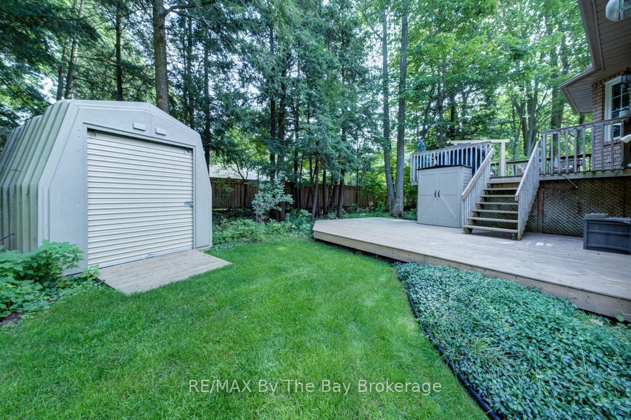 Photo 32 of 17 Downer Crescent, Wasaga Beach — HOMEH