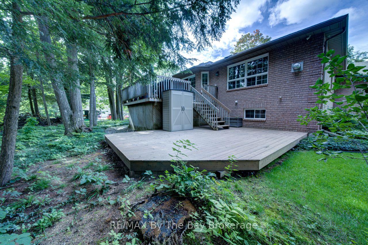 Photo 33 of 17 Downer Crescent, Wasaga Beach — HOMEH