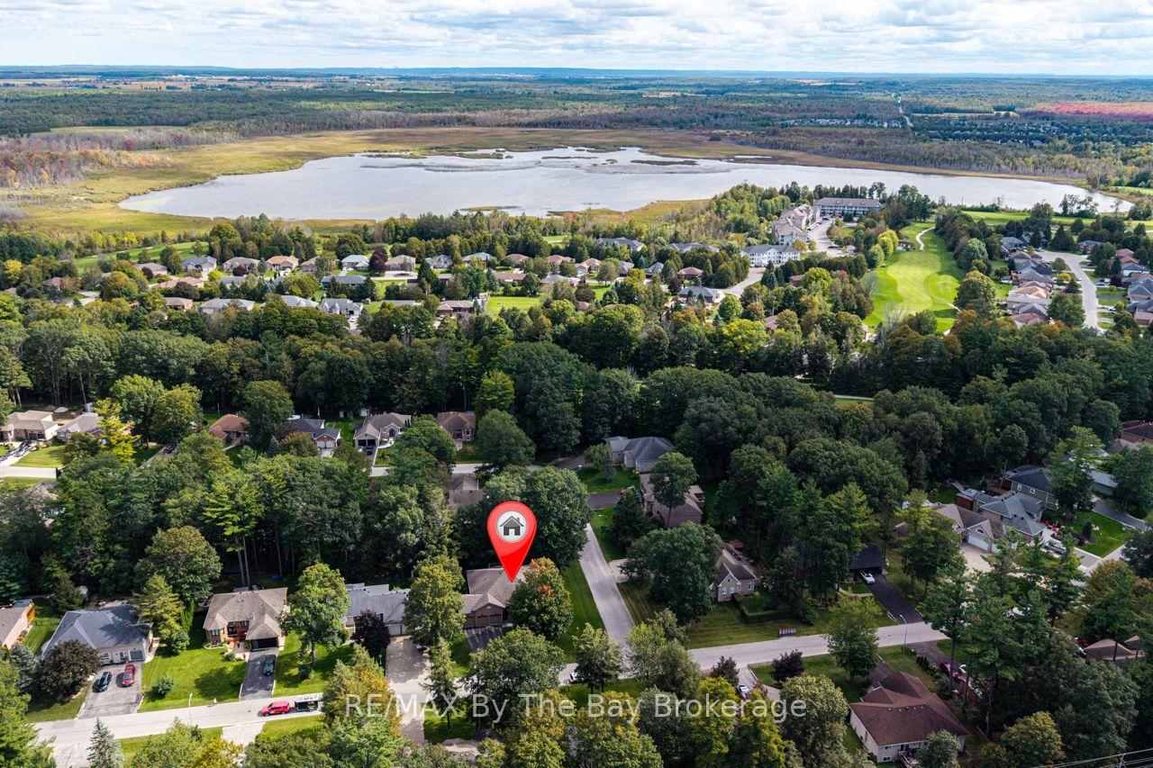 Photo 34 of 17 Downer Crescent, Wasaga Beach — HOMEH