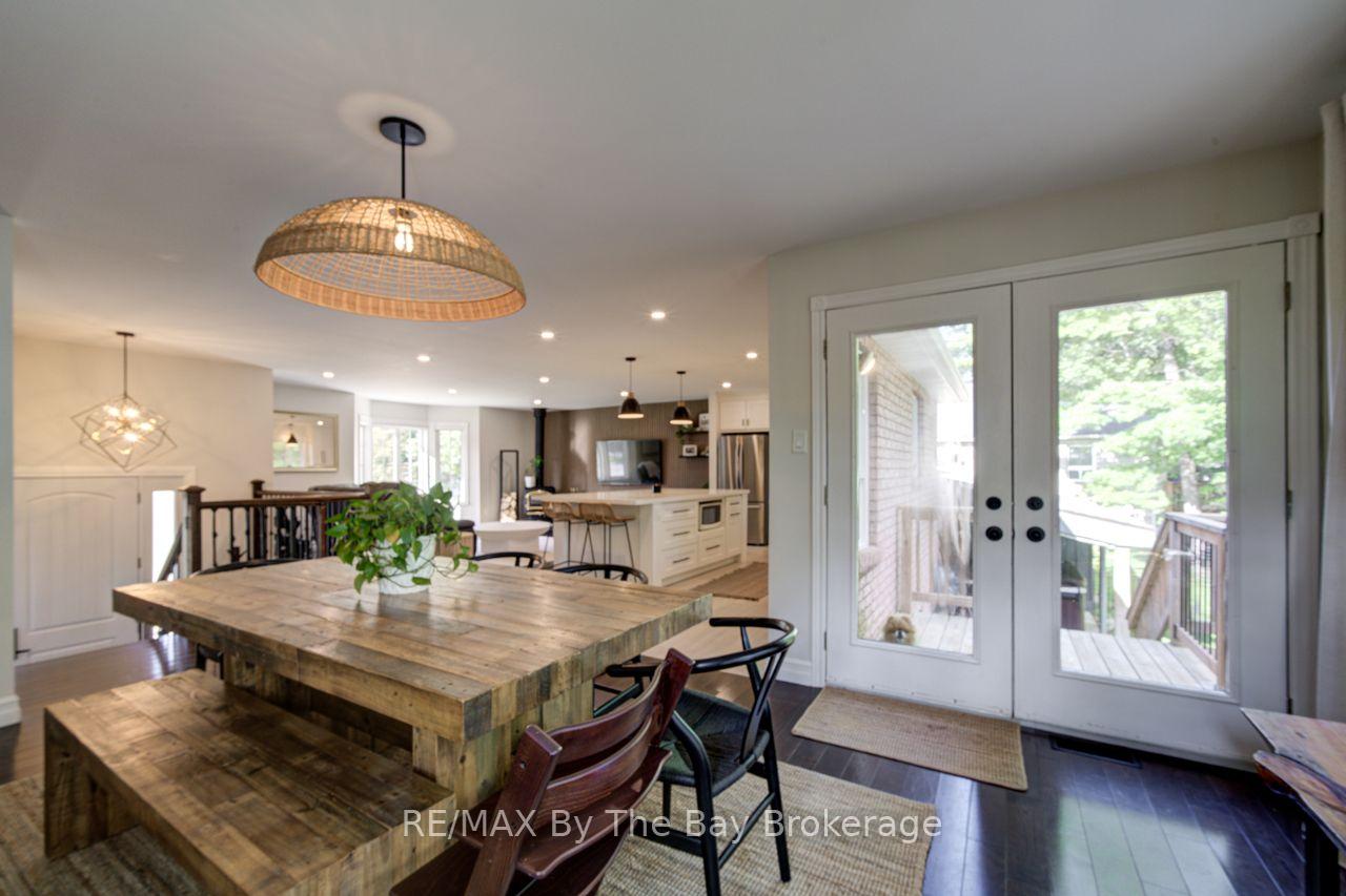 Photo 13 of 29 Downer Crescent, Wasaga Beach — HOMEH