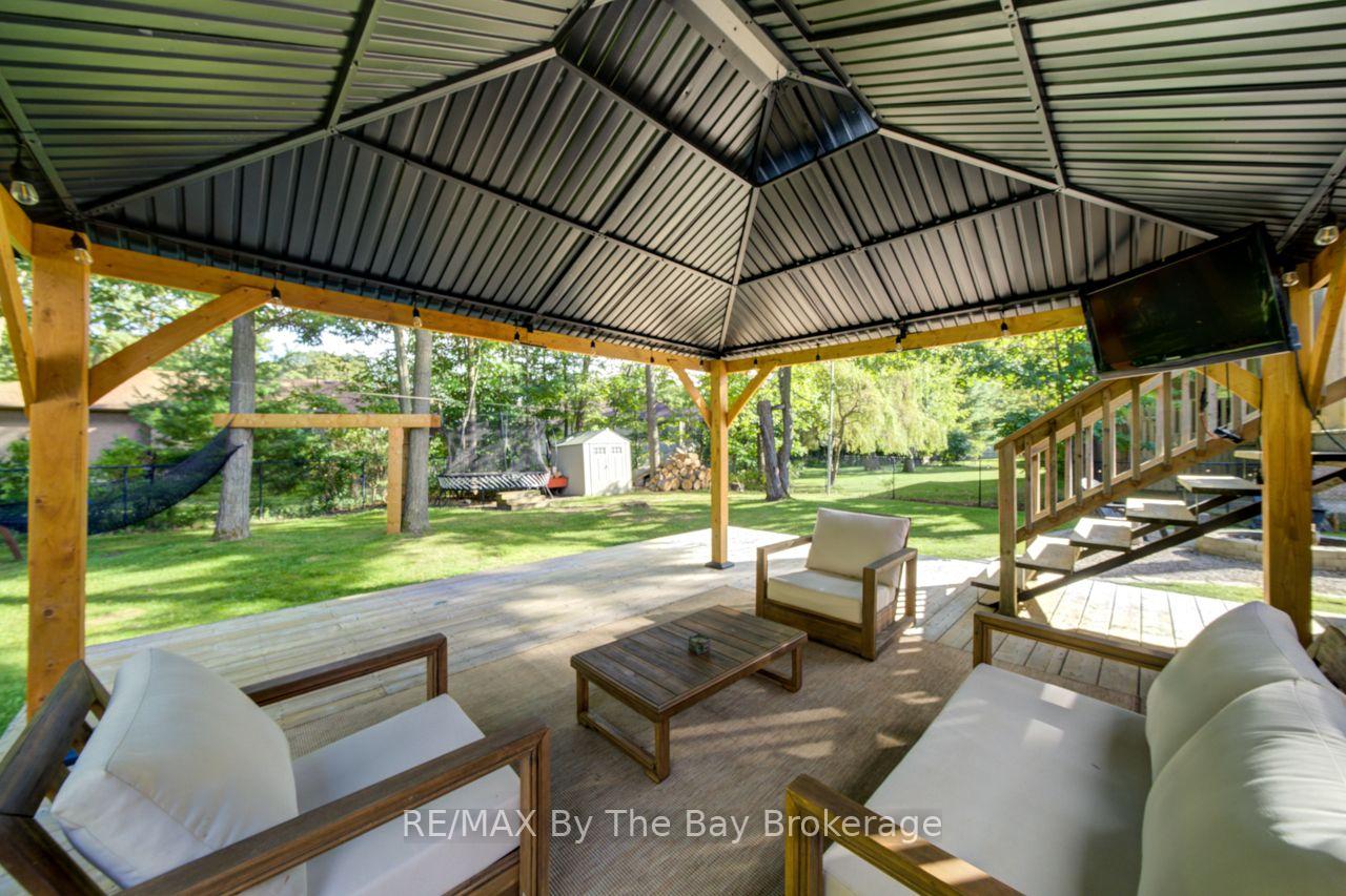 Photo 35 of 29 Downer Crescent, Wasaga Beach — HOMEH