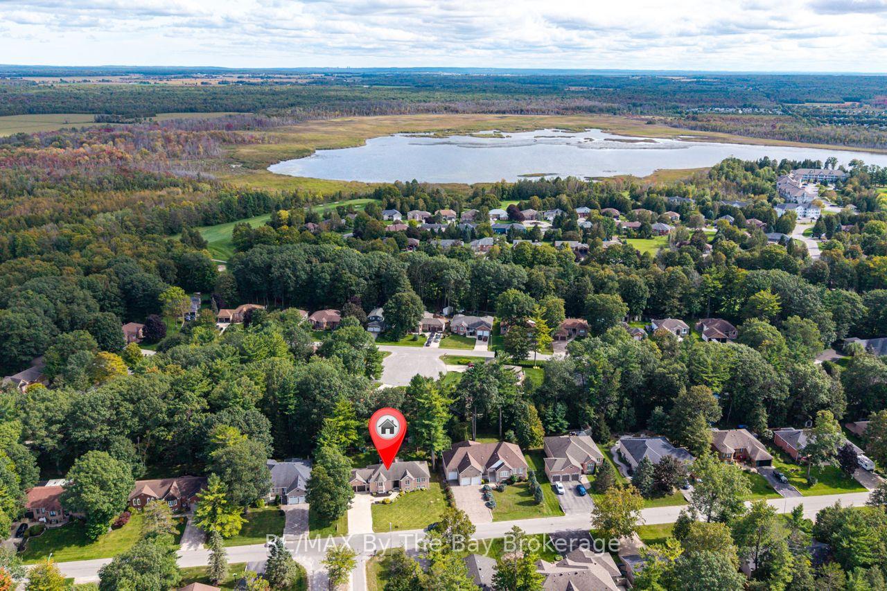 Photo 45 of 29 Downer Crescent, Wasaga Beach — HOMEH