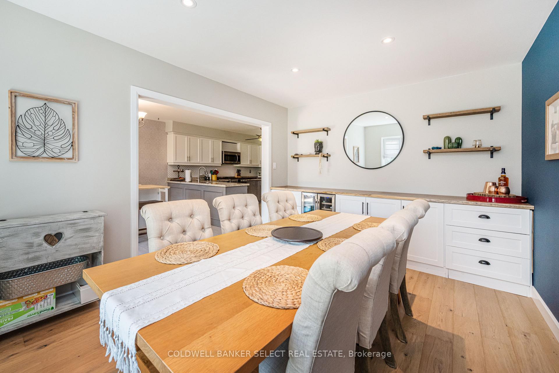 Photo 16 of 32 Coolspring Crescent, Caledon, Bolton East — HOMEH