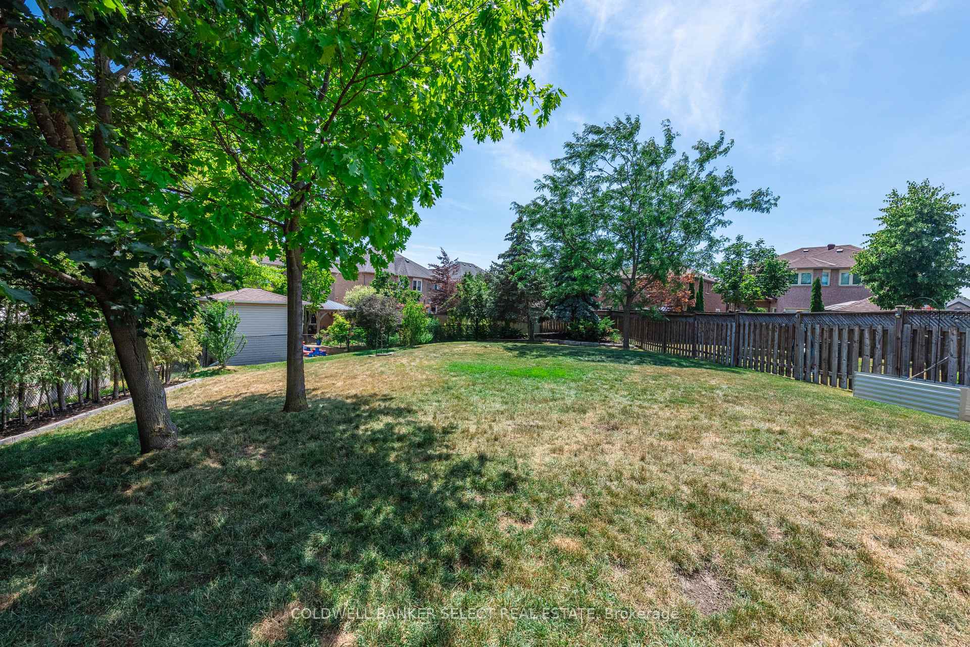 Photo 32 of 32 Coolspring Crescent, Caledon, Bolton East — HOMEH