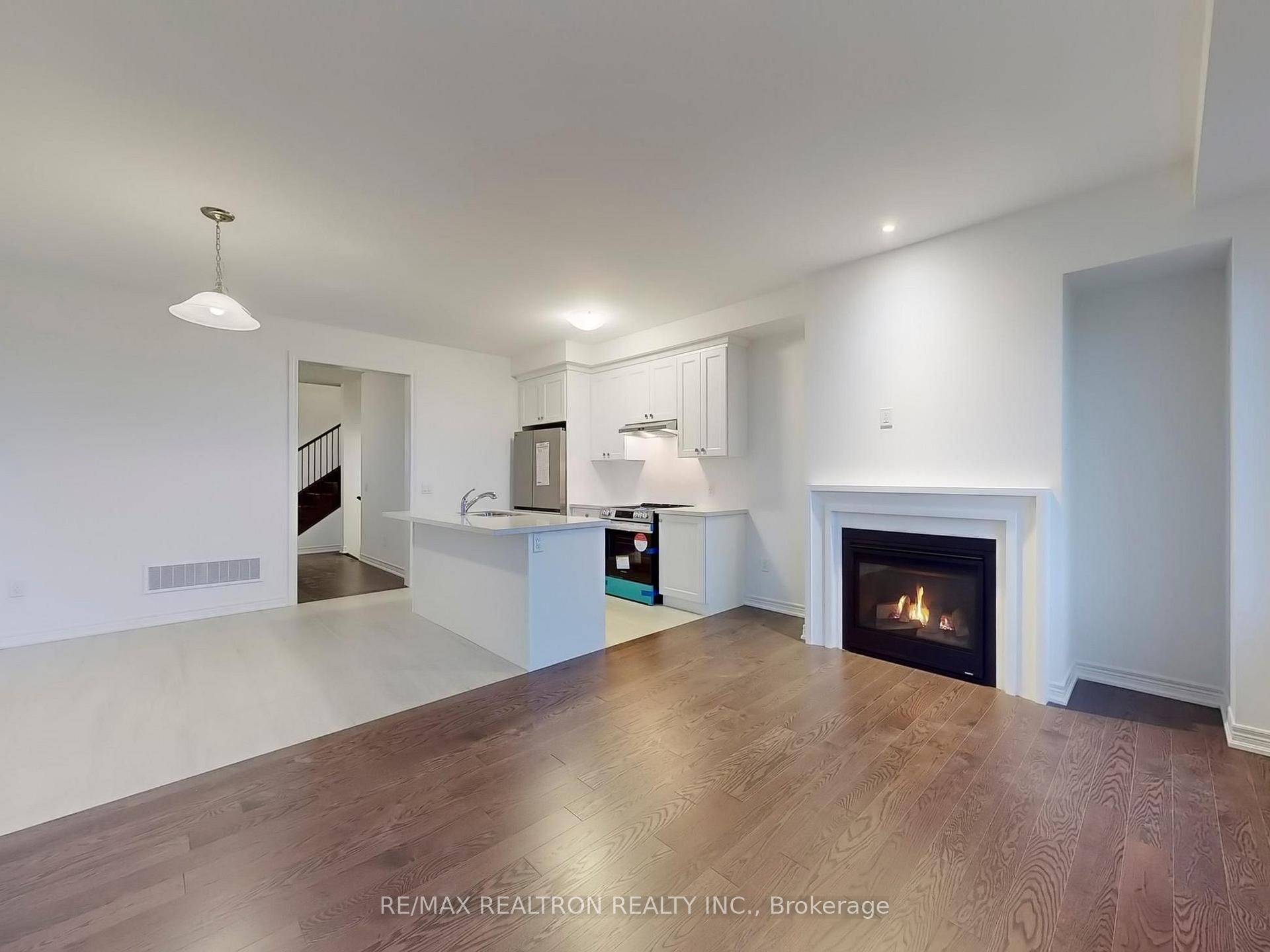 Photo 7 of 91 Picardy Drive, Hamilton, Stoney Creek Mountain — HOMEH